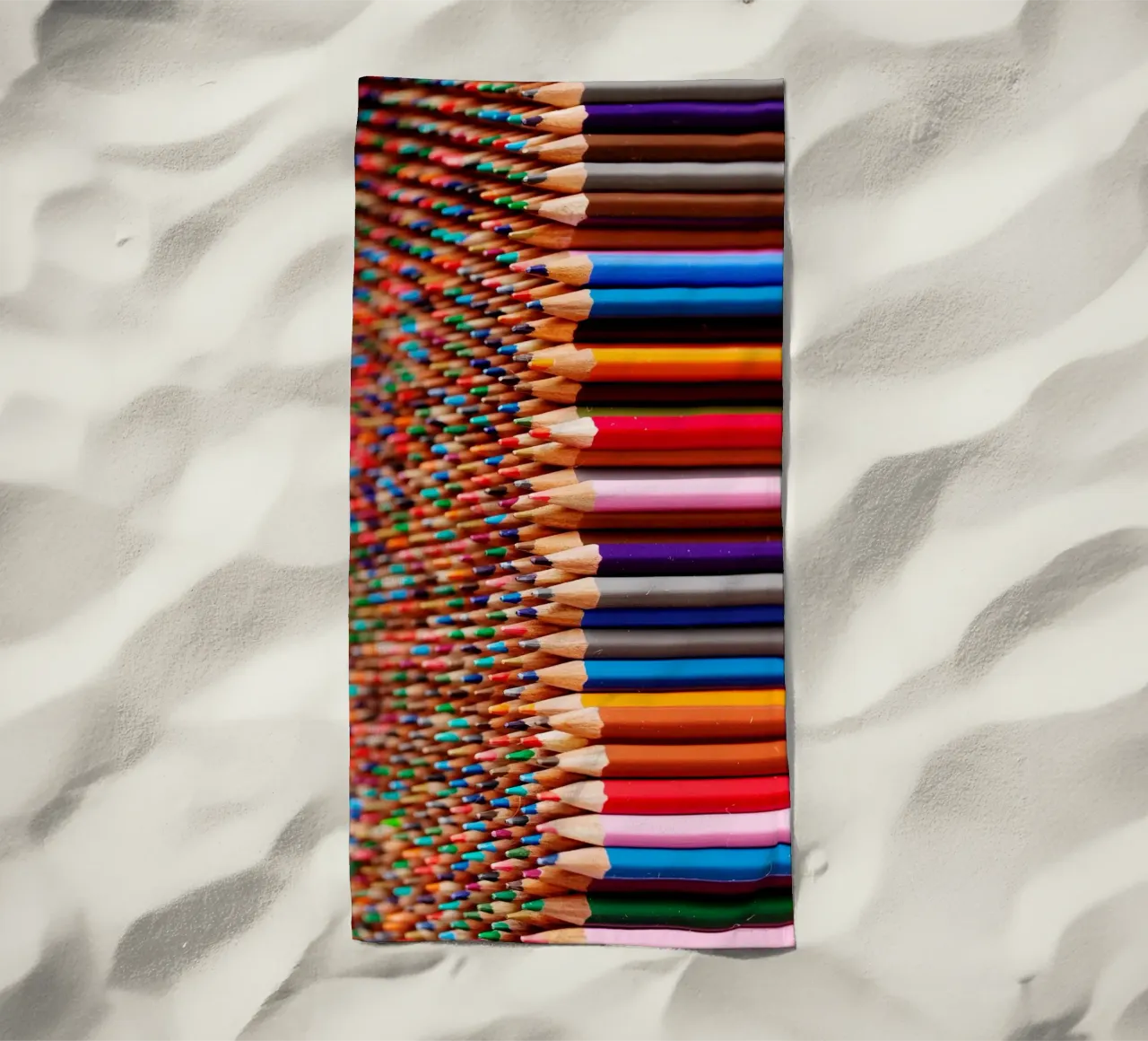 Mi piace dipingere con le matite colorate telo mare da Simon Koy
