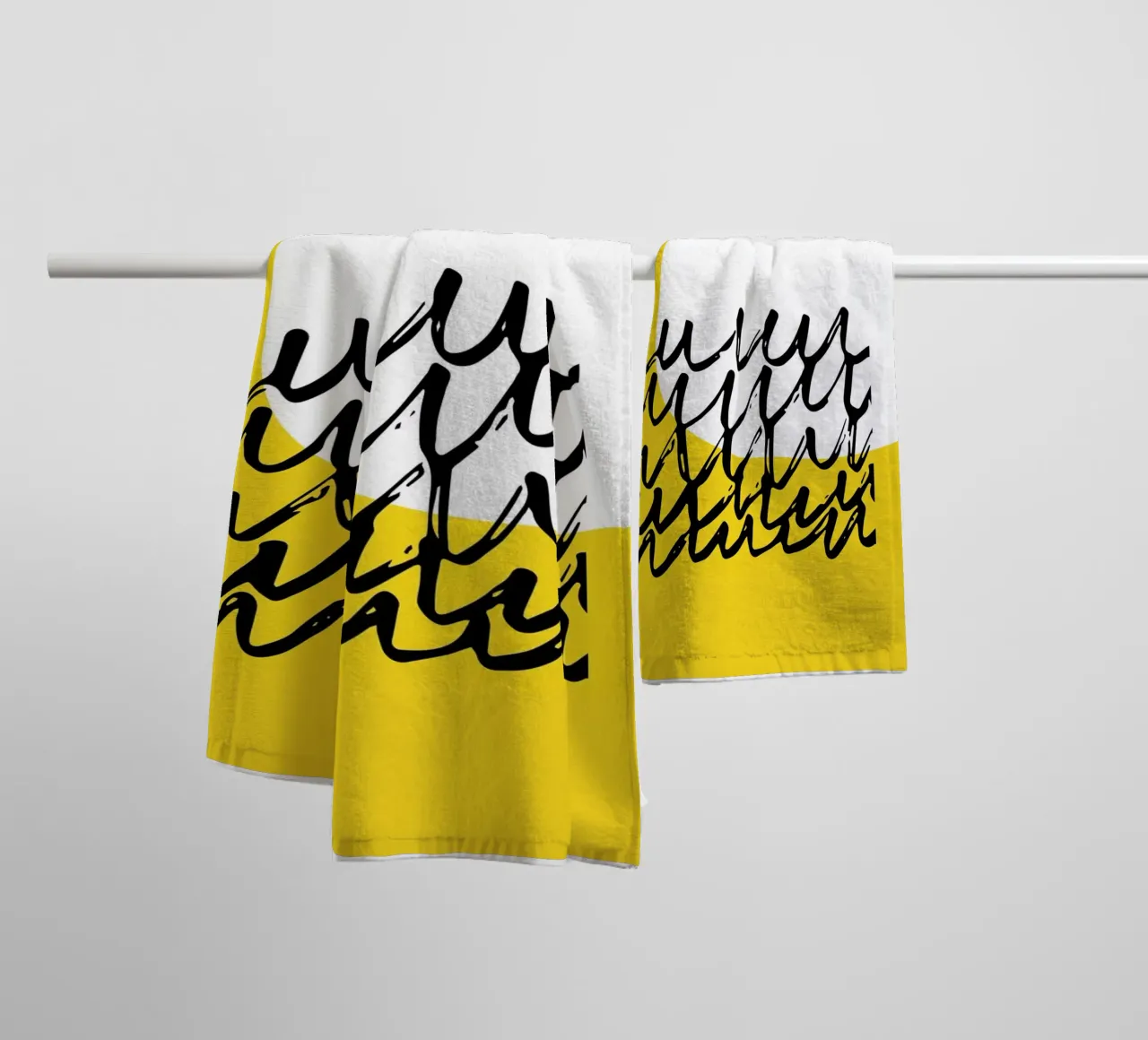 Sole Giallo Minimo asciugamano da bagno da Kim Hubball Studio