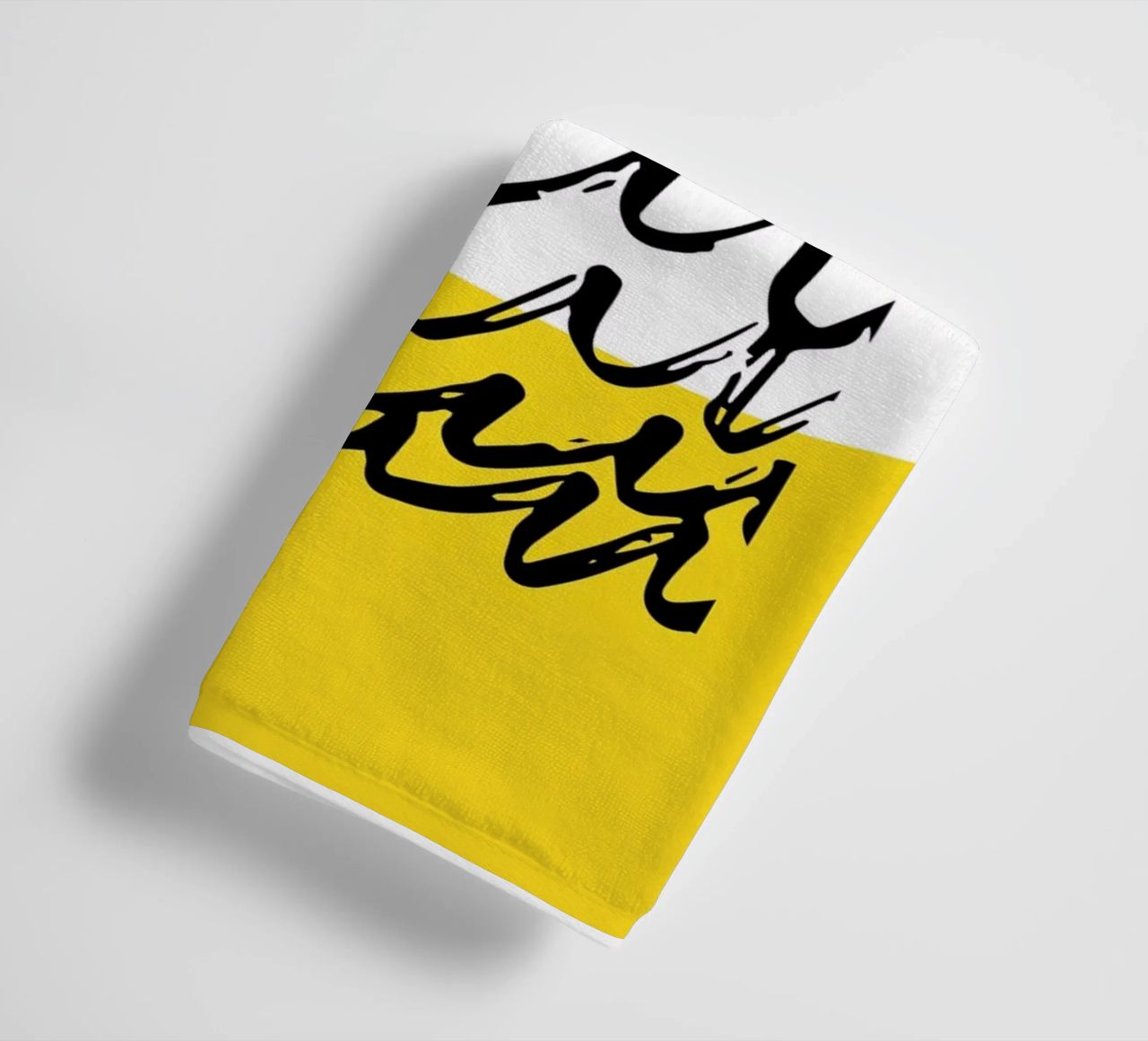 Soleil jaune minimal serviette de bain de Kim Hubball Studio