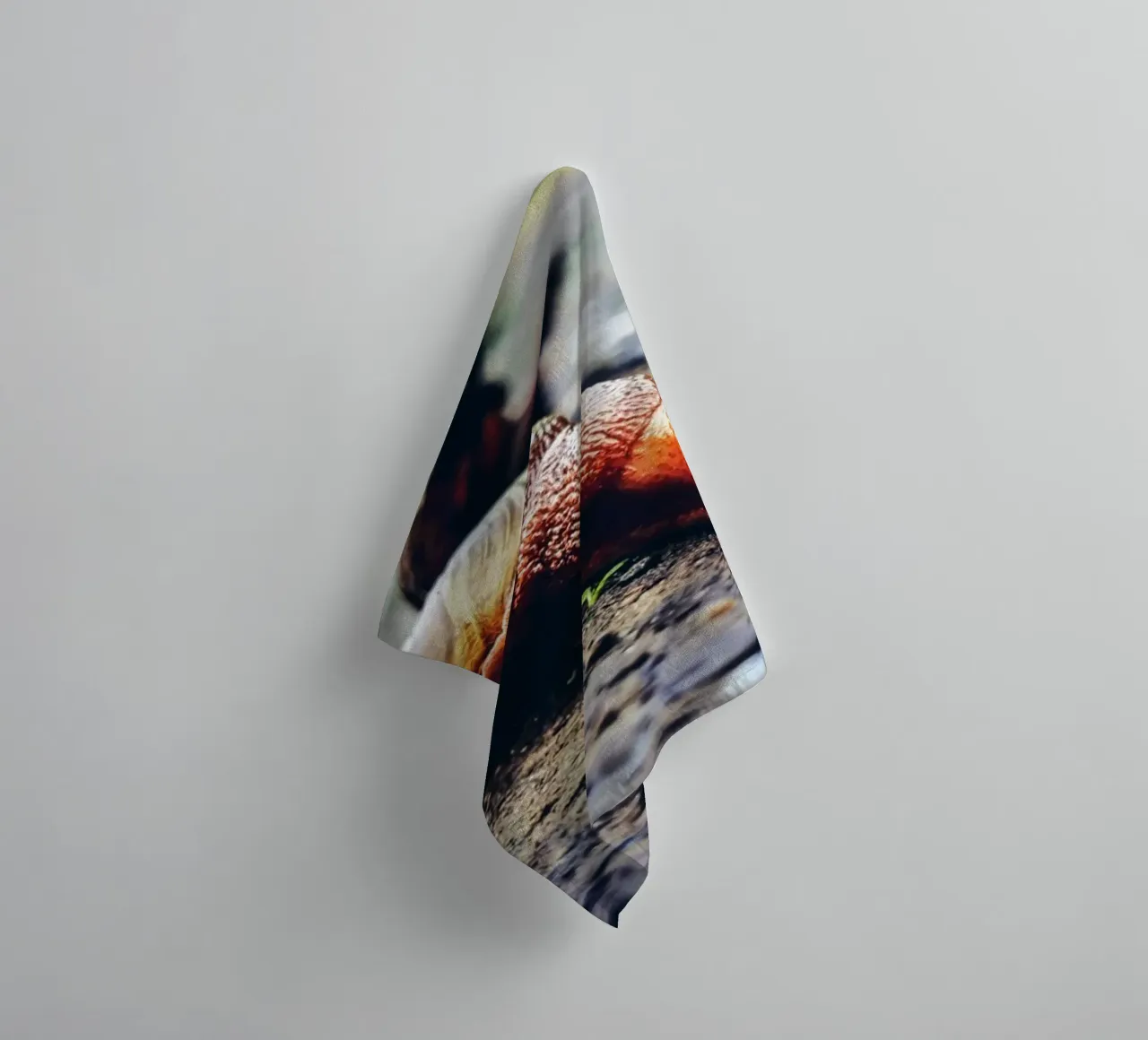 Piccolo ma persistente, lento ma orgoglioso. asciugamano da bagno da Nature's Palette