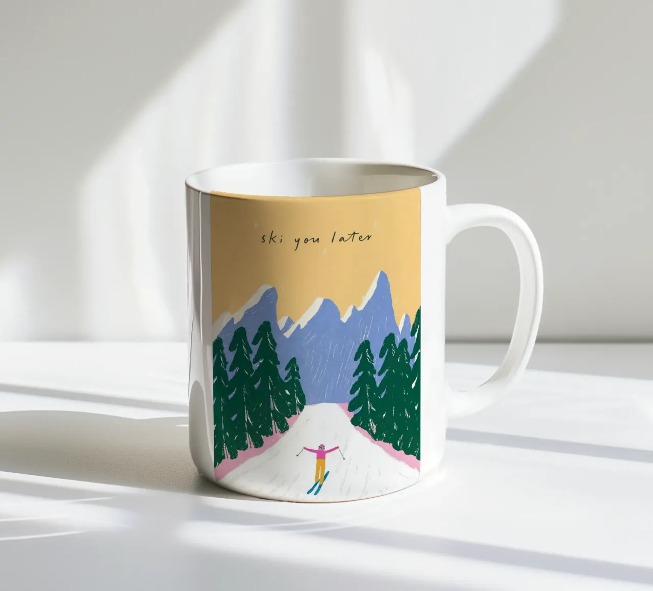 Sciare più tardi - Poster Alpi pastello tazza in ceramica da ChristmasMooodz