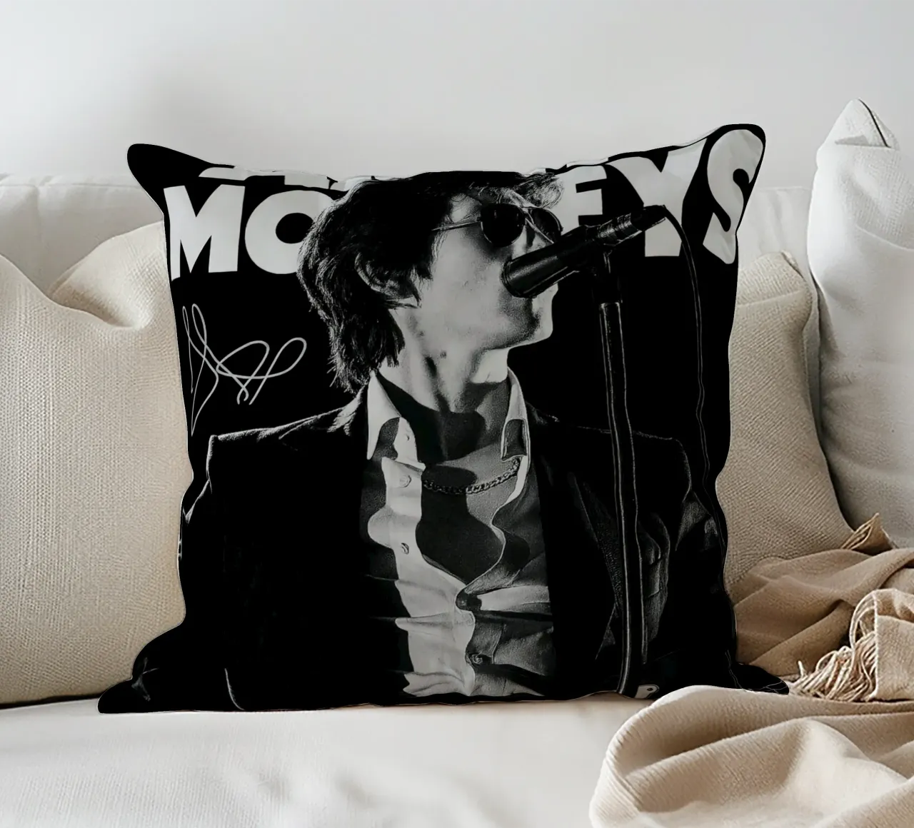 Vocalist Arctic Monkeys Black And White Alex Turner cuscino da GleYYY
