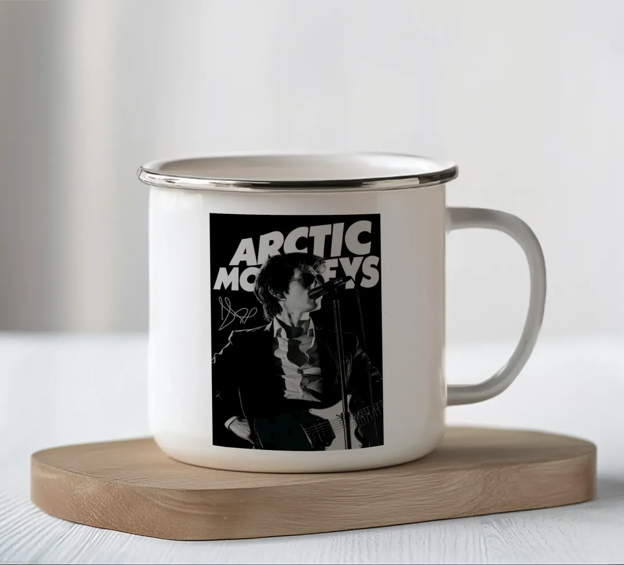 Vocalist Arctic Monkeys Black And White Alex Turner tazza in smalto da GleYYY
