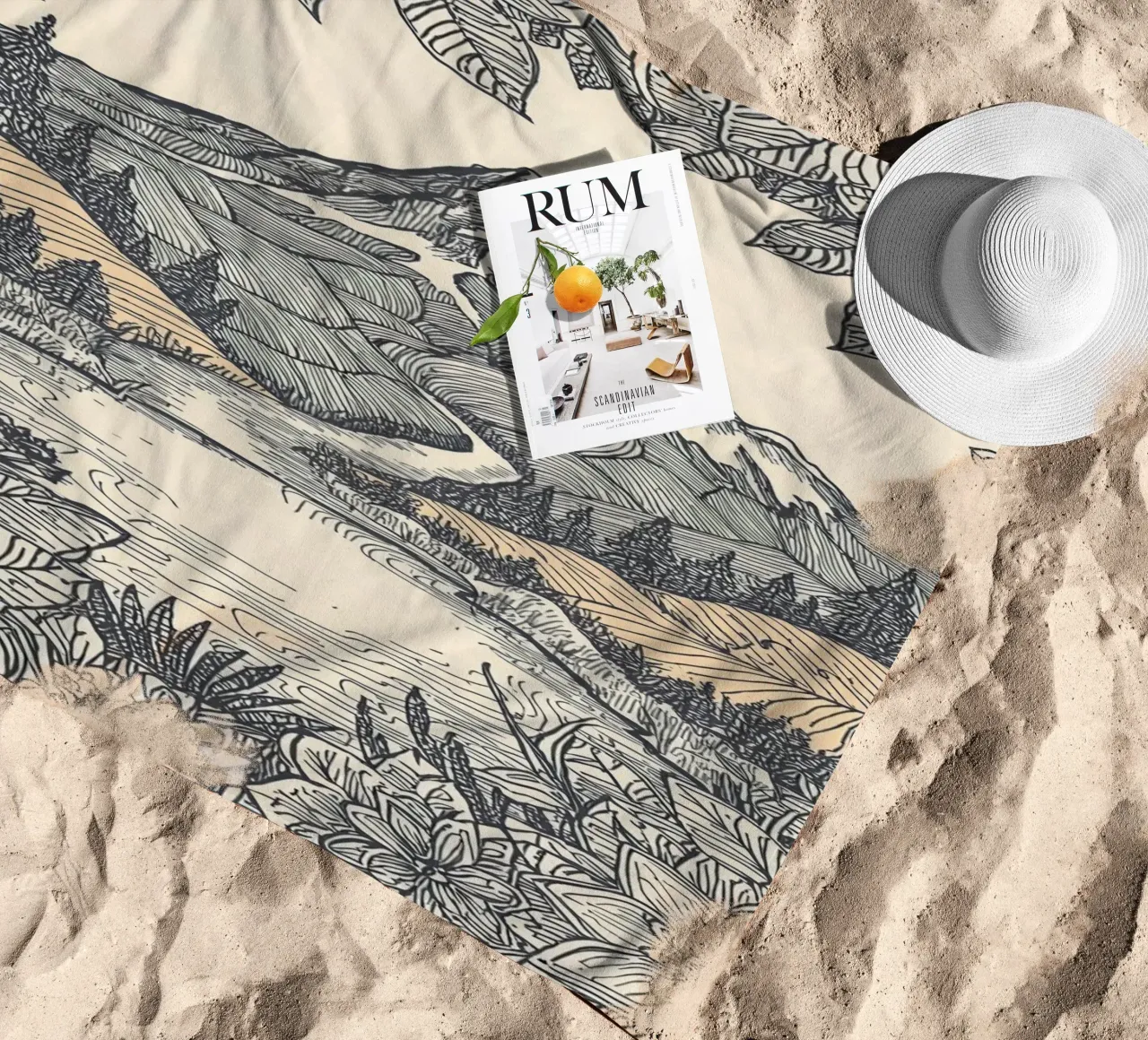 Paesaggio montano con fiume e bordo floreale telo mare da DesignDoodle