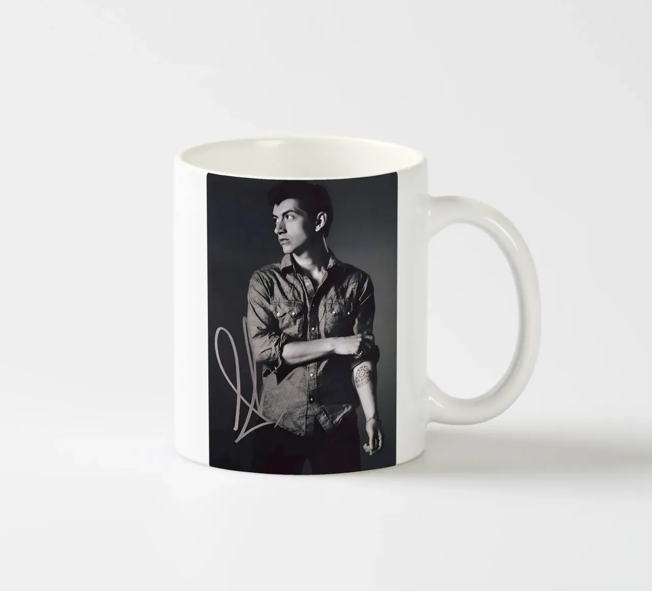 Alex Turner Style Black And White Arctic Monkeys Vocalist tazza in ceramica da GleYYY