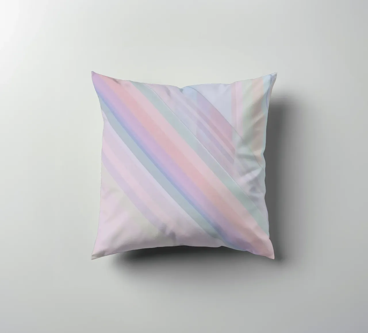 Strisce pastello arcobaleno cuscino da DesignDoodle