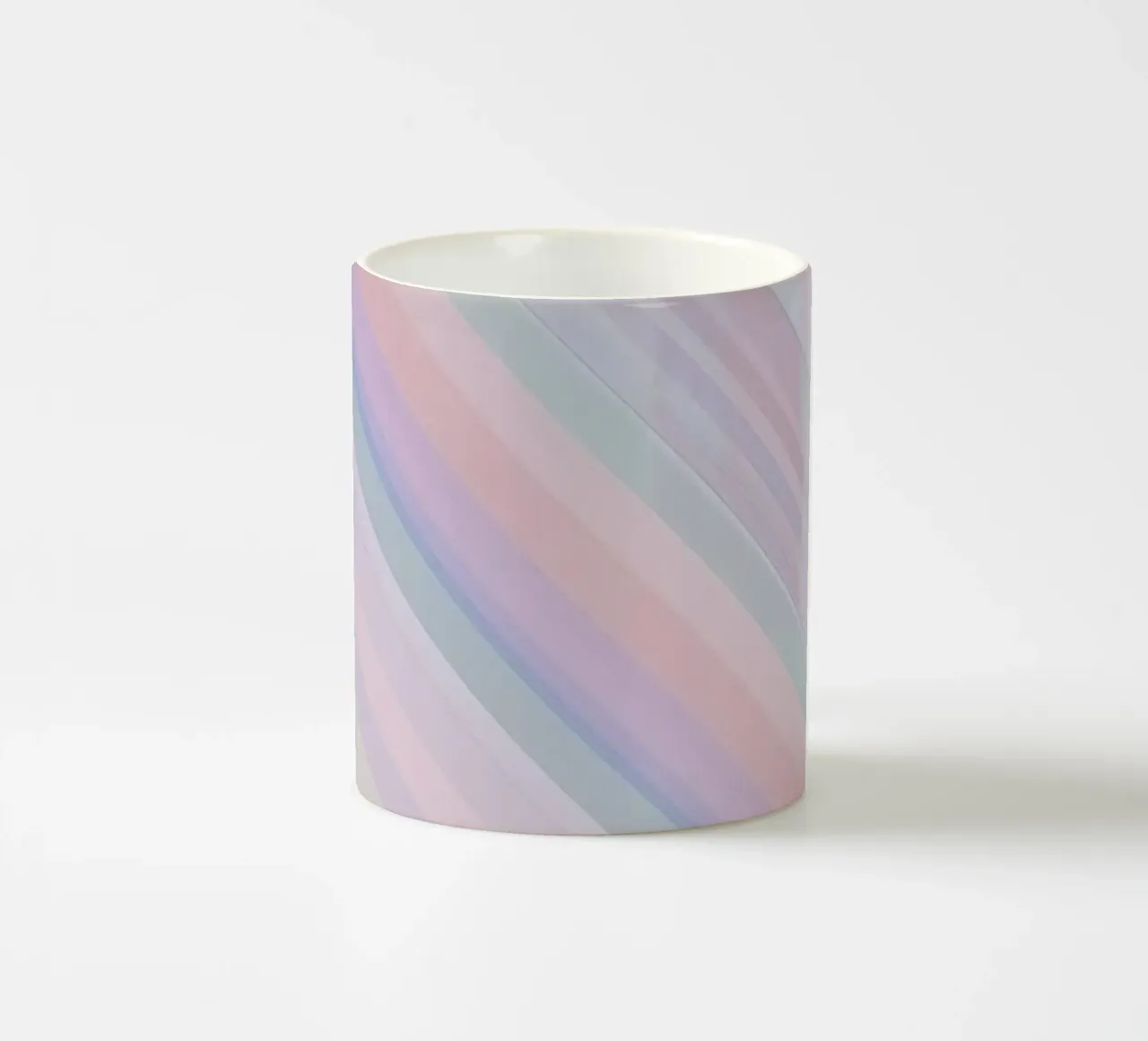 Strisce pastello arcobaleno tazza in ceramica da DesignDoodle