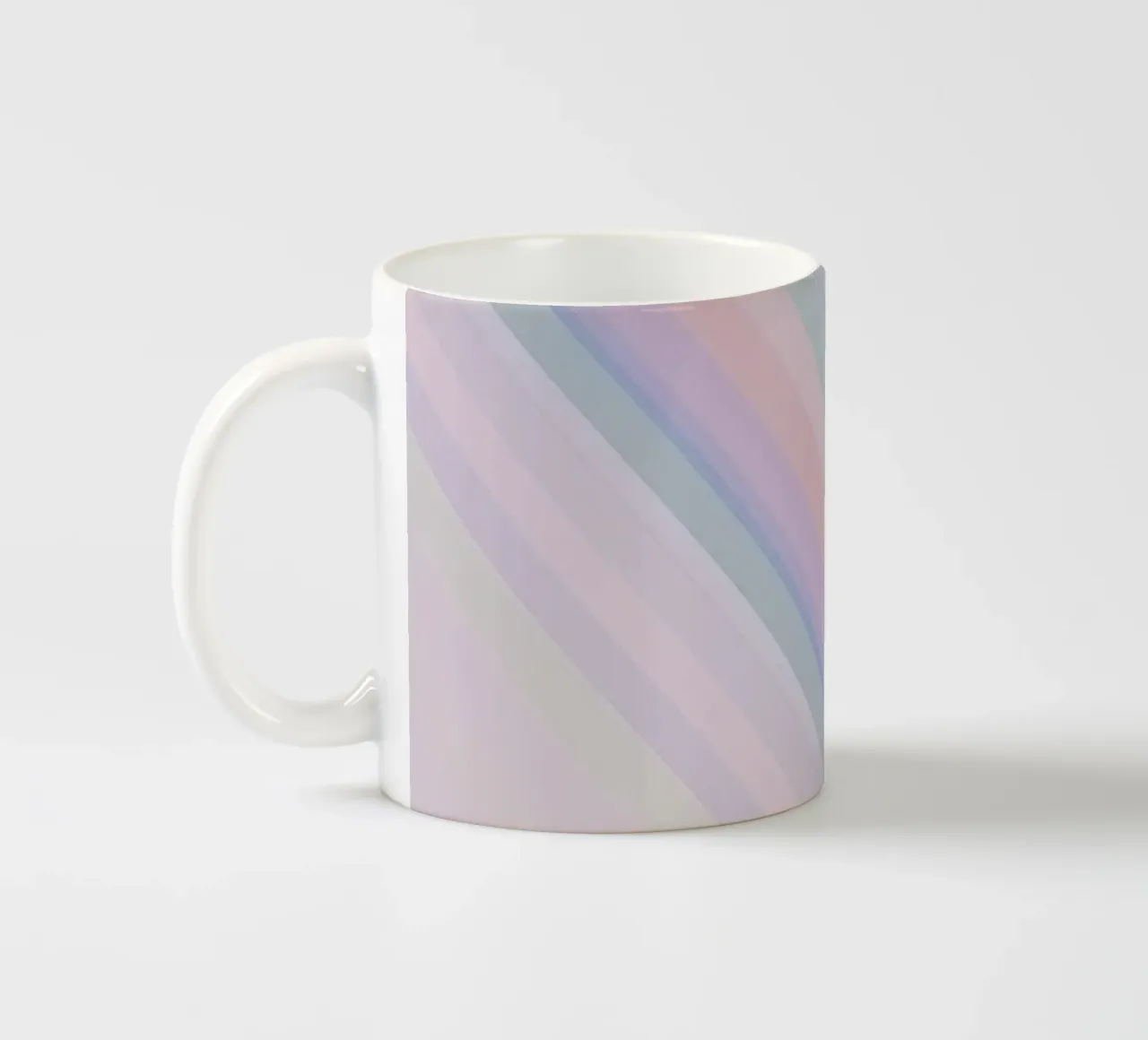 Strisce pastello arcobaleno tazza in ceramica da DesignDoodle