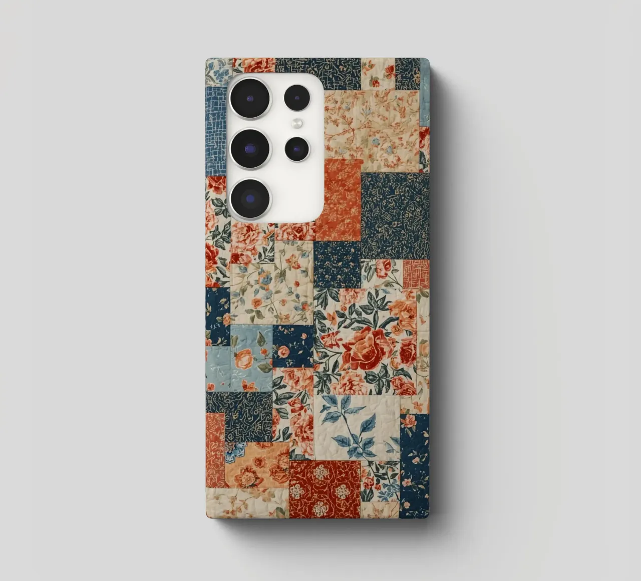 Trapunta patchwork con motivi floreali e geometrici cover samsung da DesignDoodle