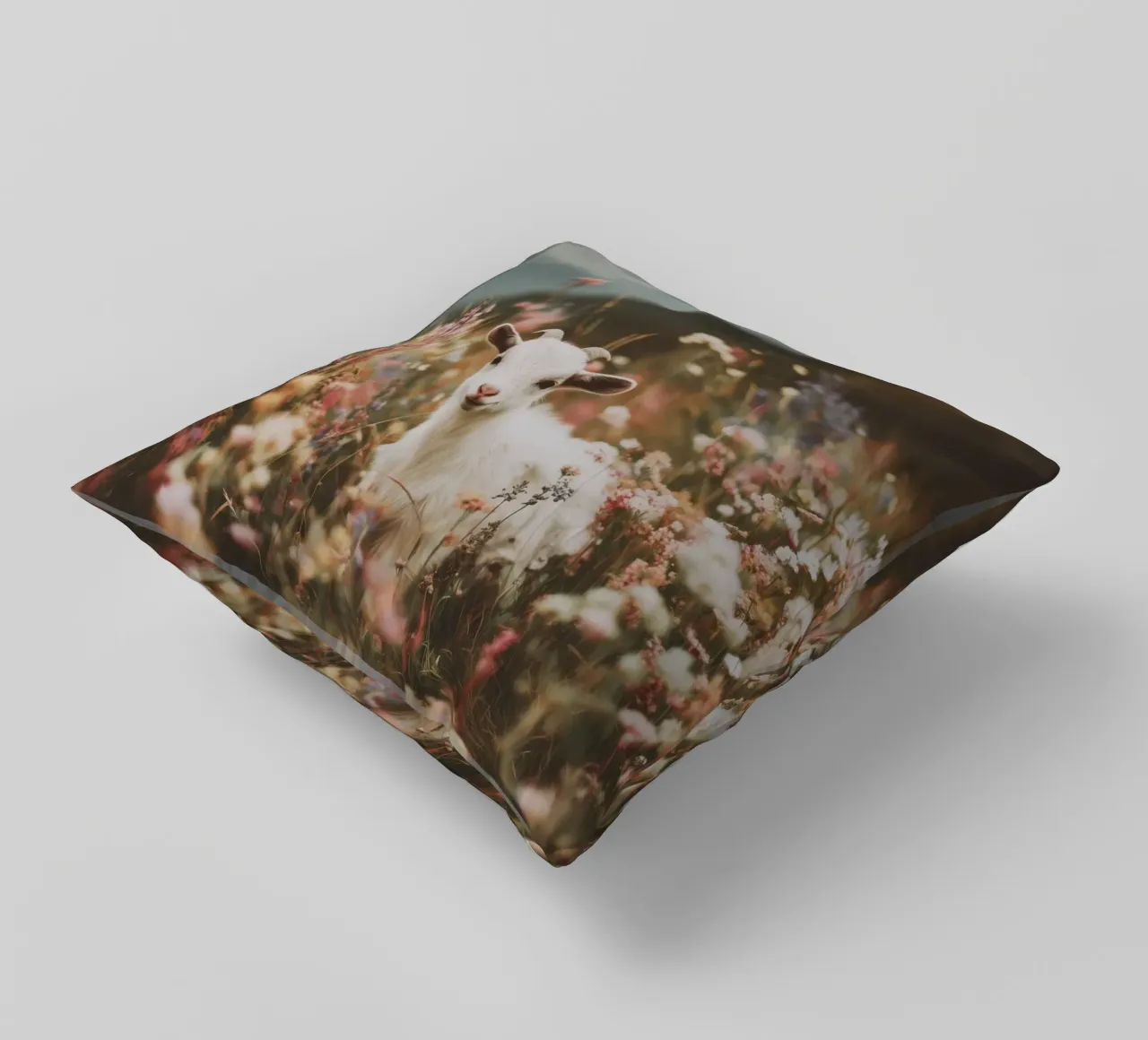 Goat In Bloom cuscino da treechild