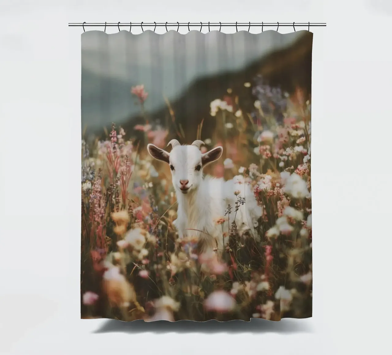 Goat In Bloom tenda da doccia da treechild