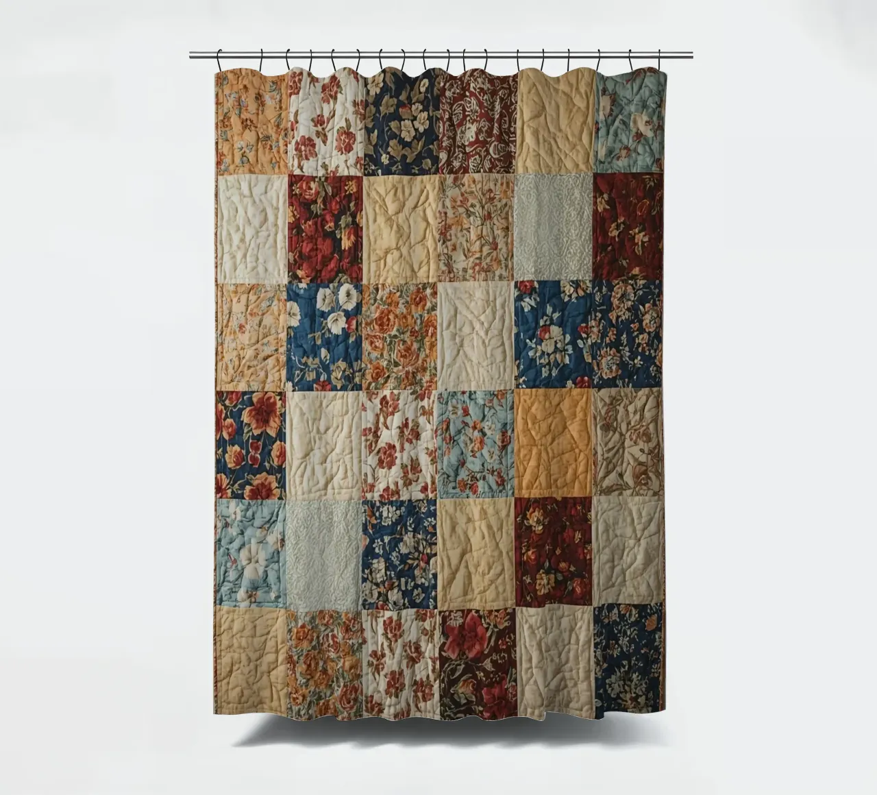 Trapunta patchwork con quadrati floreali e trapuntati tenda da doccia da DesignDoodle