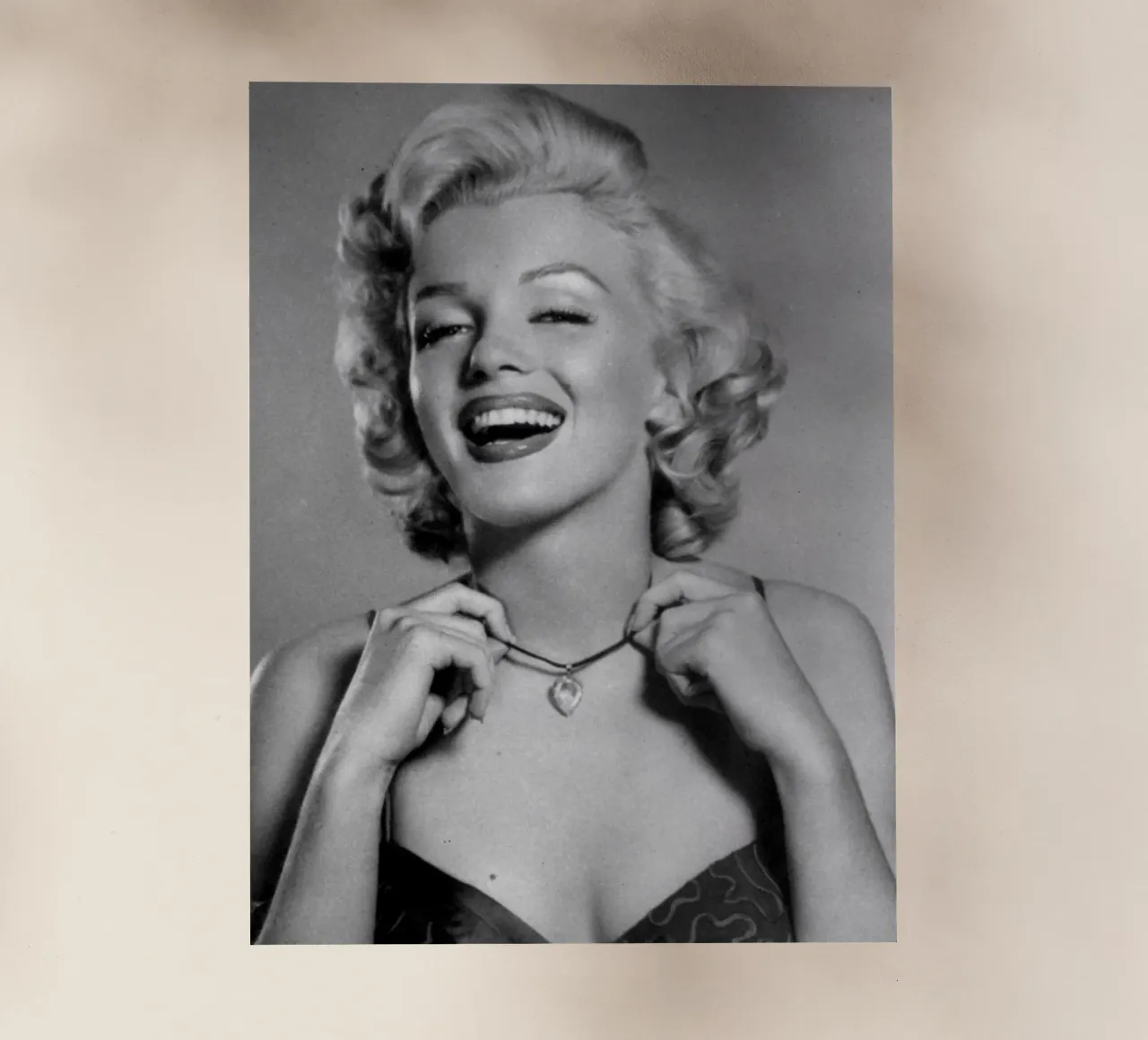 Marilyn Monroe vintage in bianco e nero pellicola backlit da valentinomartinst