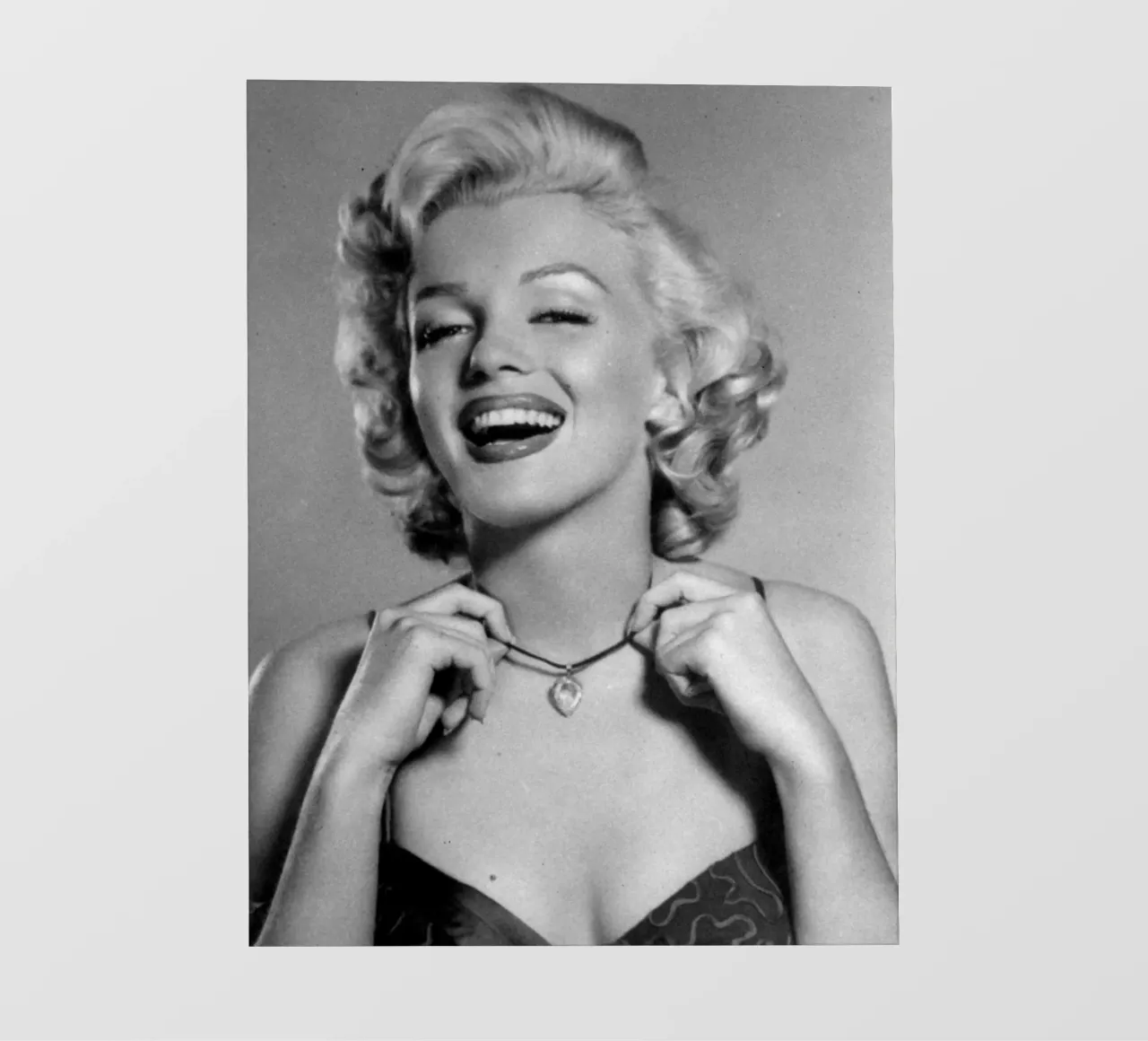 Marilyn Monroe vintage in bianco e nero pellicola backlit da valentinomartinst