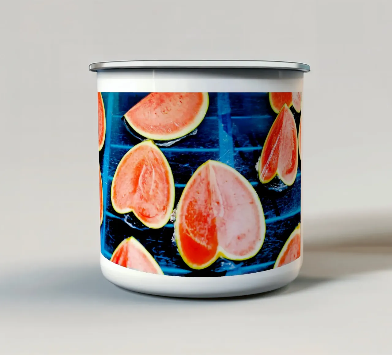 Wassermelonen in Languedoc-Roussillon (Frankreich) Emaille Tasse von Simon Koy