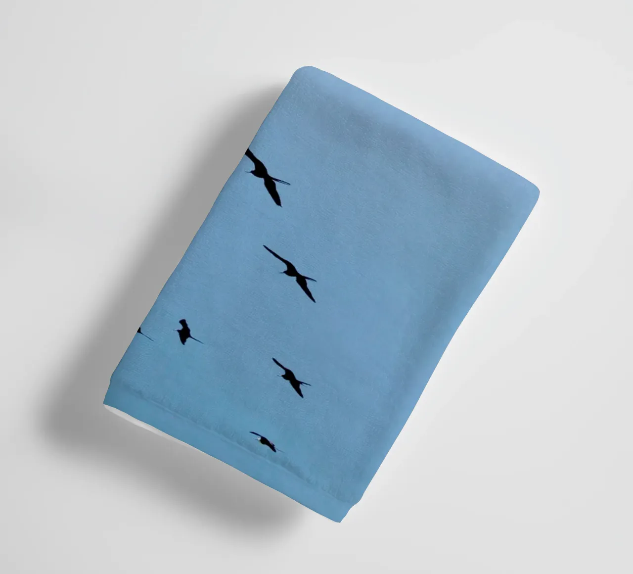 Zeemeeuwen in Peru (Al Nuro) badhanddoek van fotokunst