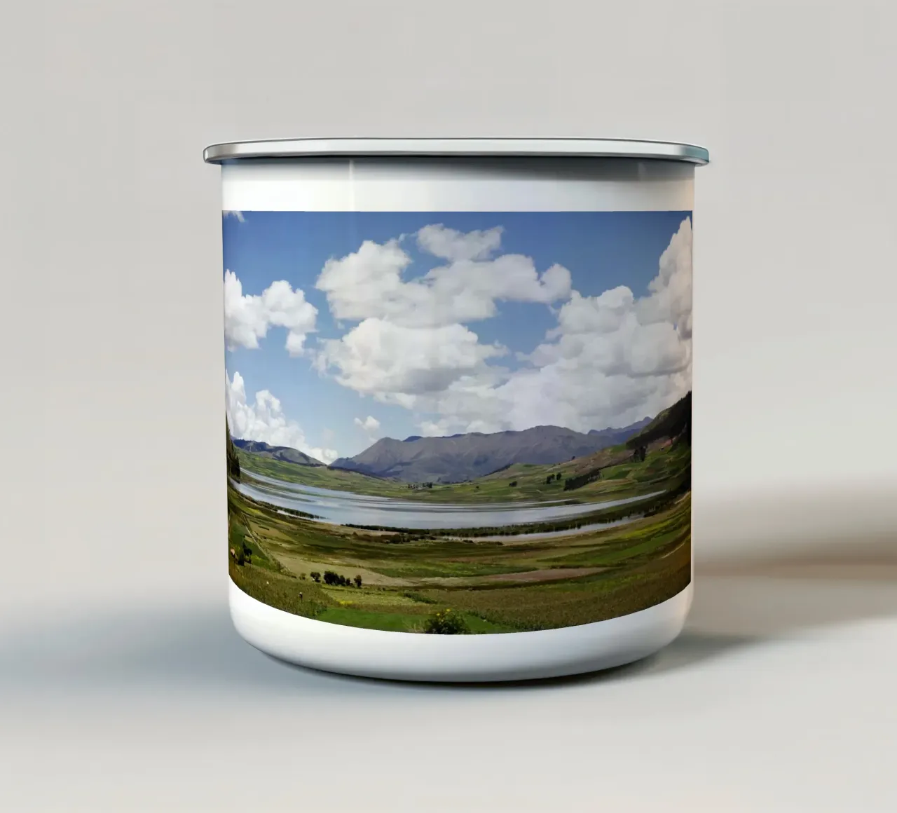 Paesaggio nelle Ande (Perù) tazza in smalto da Simon Koy
