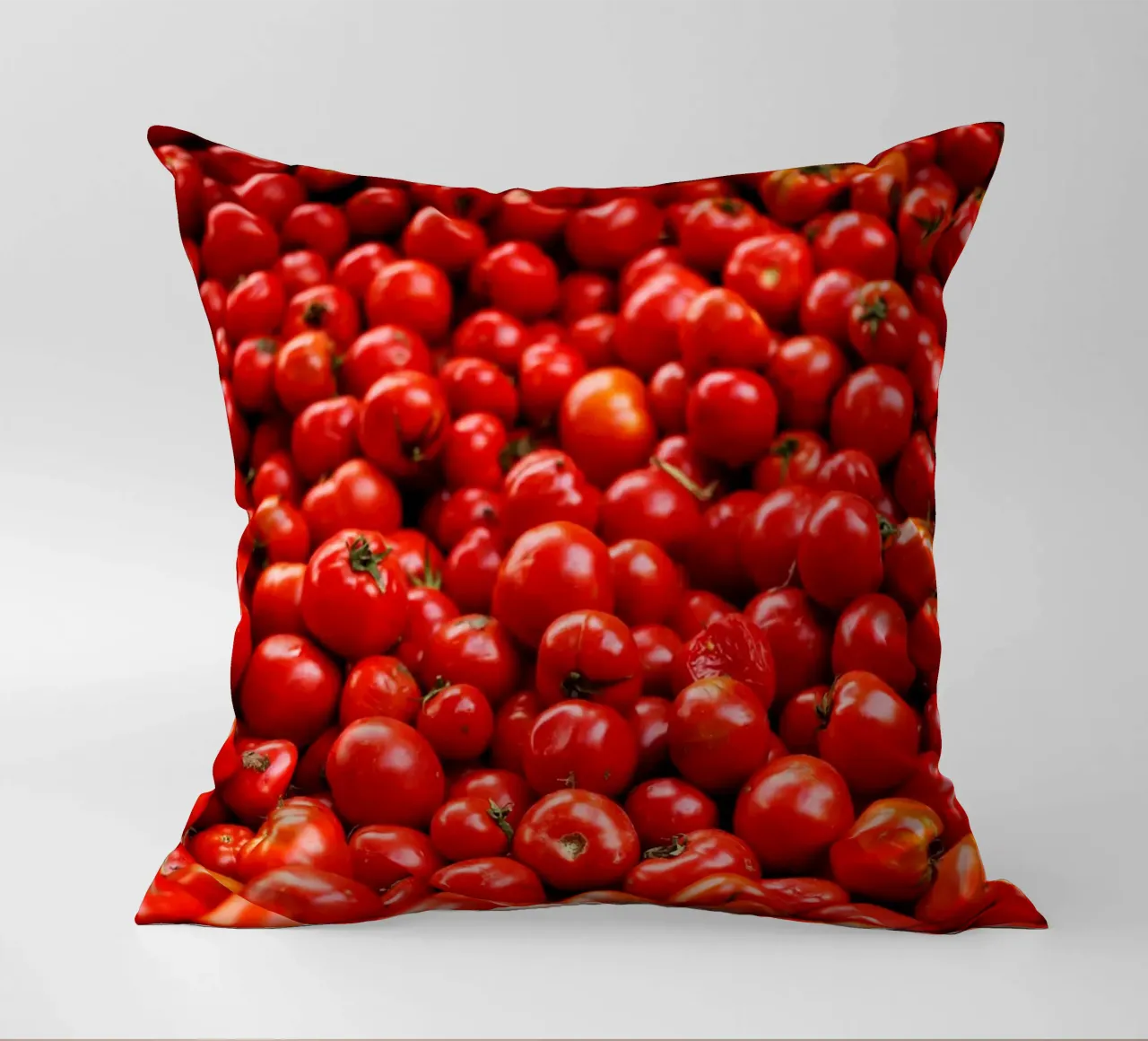 Pomodori al Cairo (Egitto) cuscino da Simon Koy