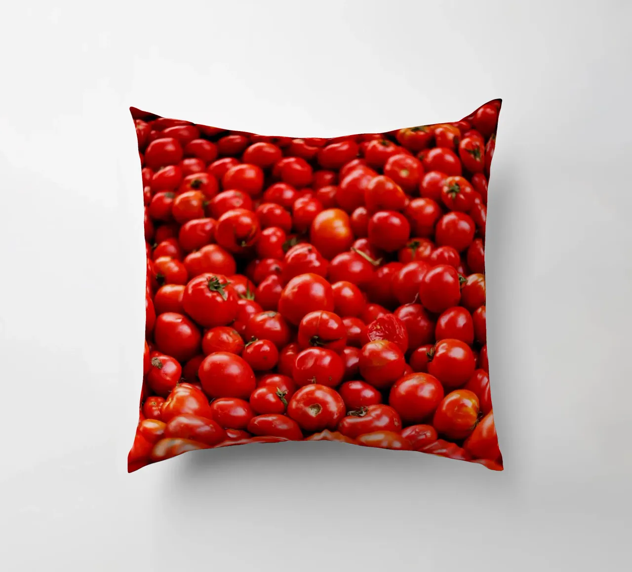 Pomodori al Cairo (Egitto) cuscino da Simon Koy