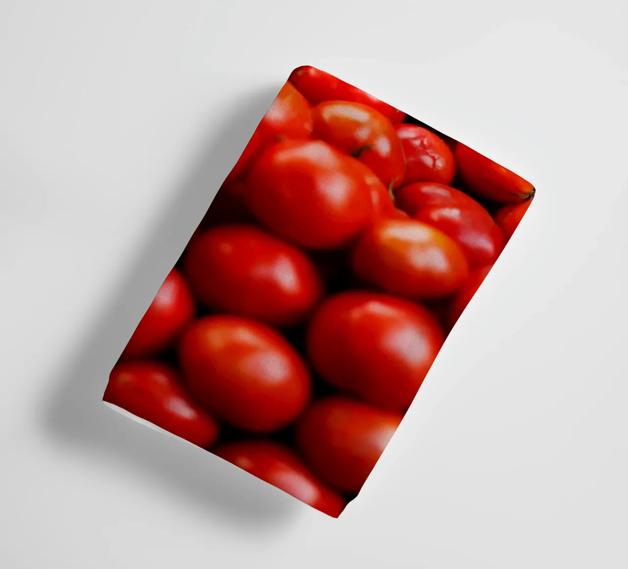 Pomodori al Cairo (Egitto) asciugamano da bagno da Simon Koy