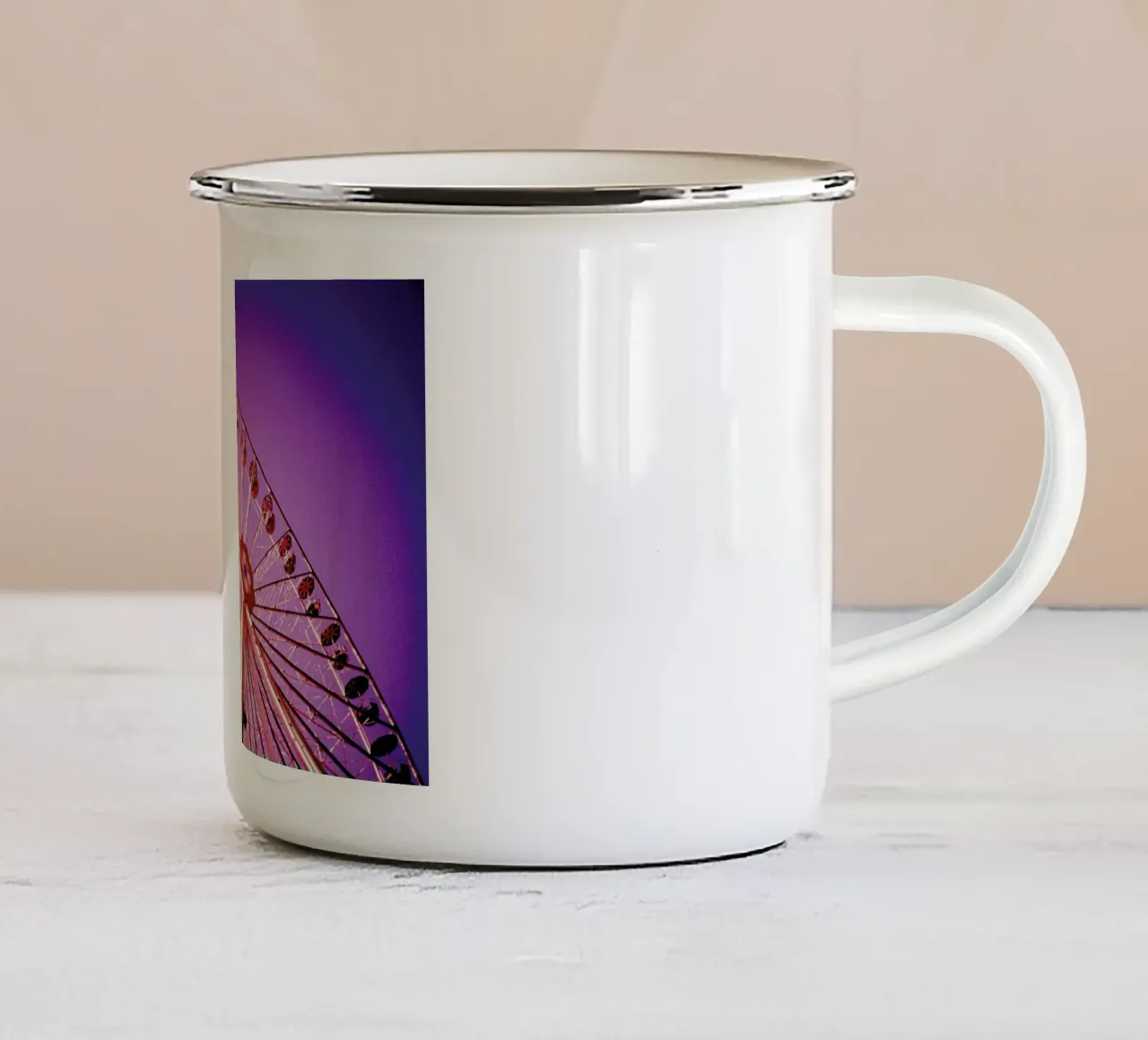 Ferris tazza in smalto da BLAEK Design Studio