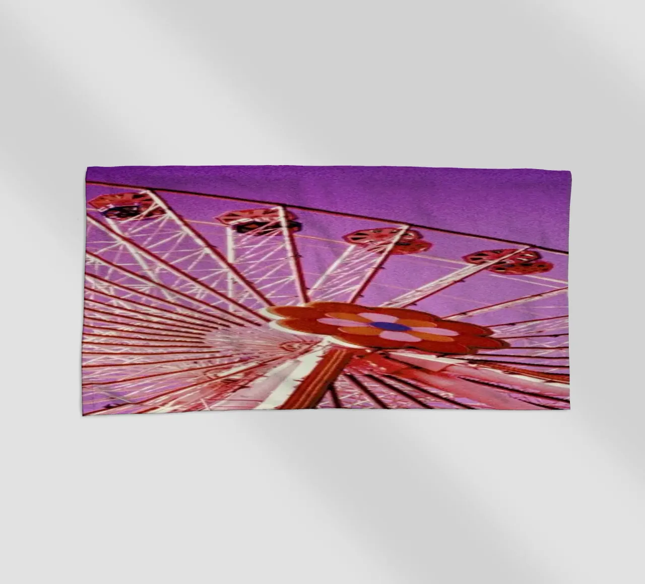 Ferris telo mare da BLAEK Design Studio