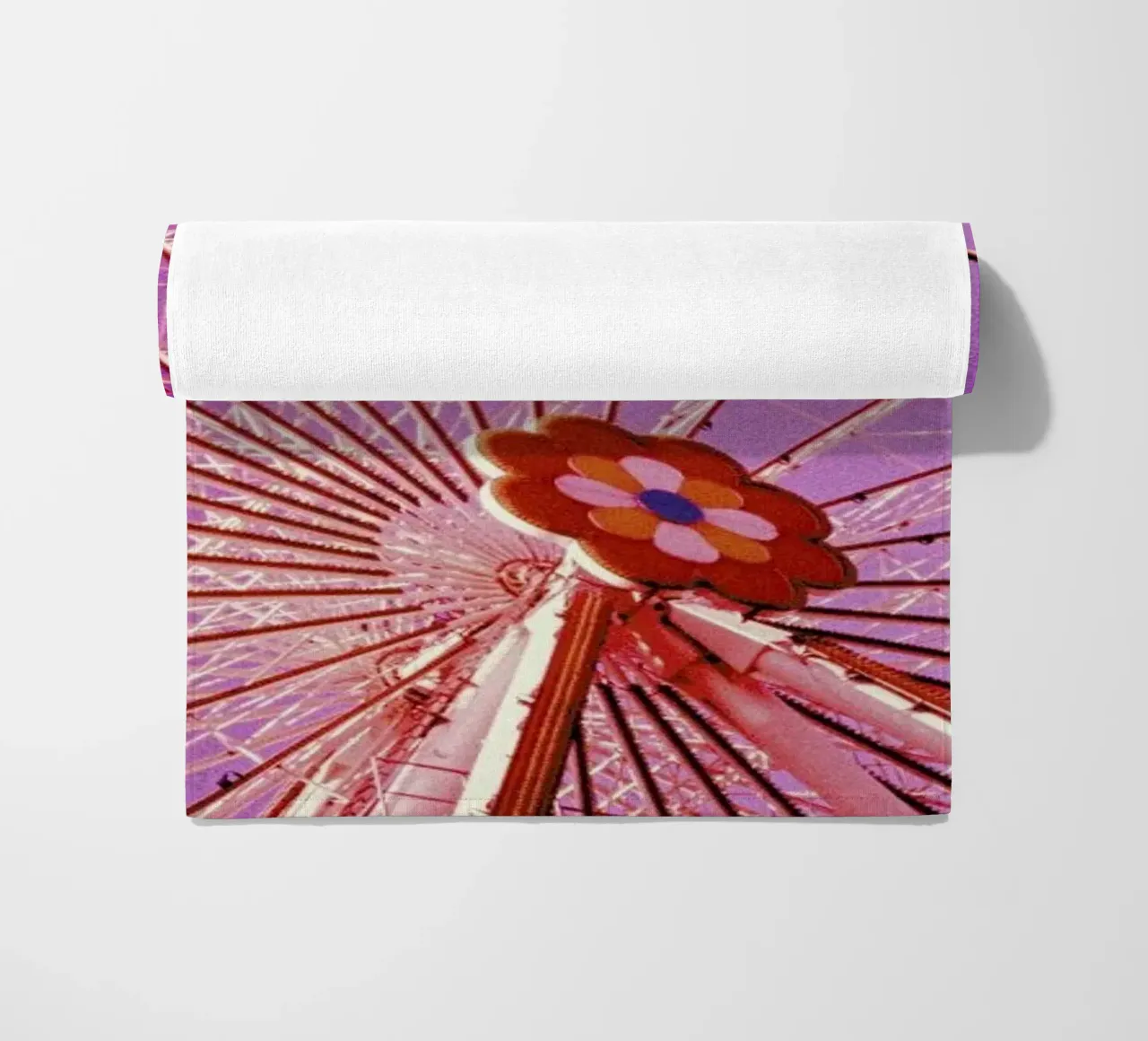 Ferris telo mare da BLAEK Design Studio