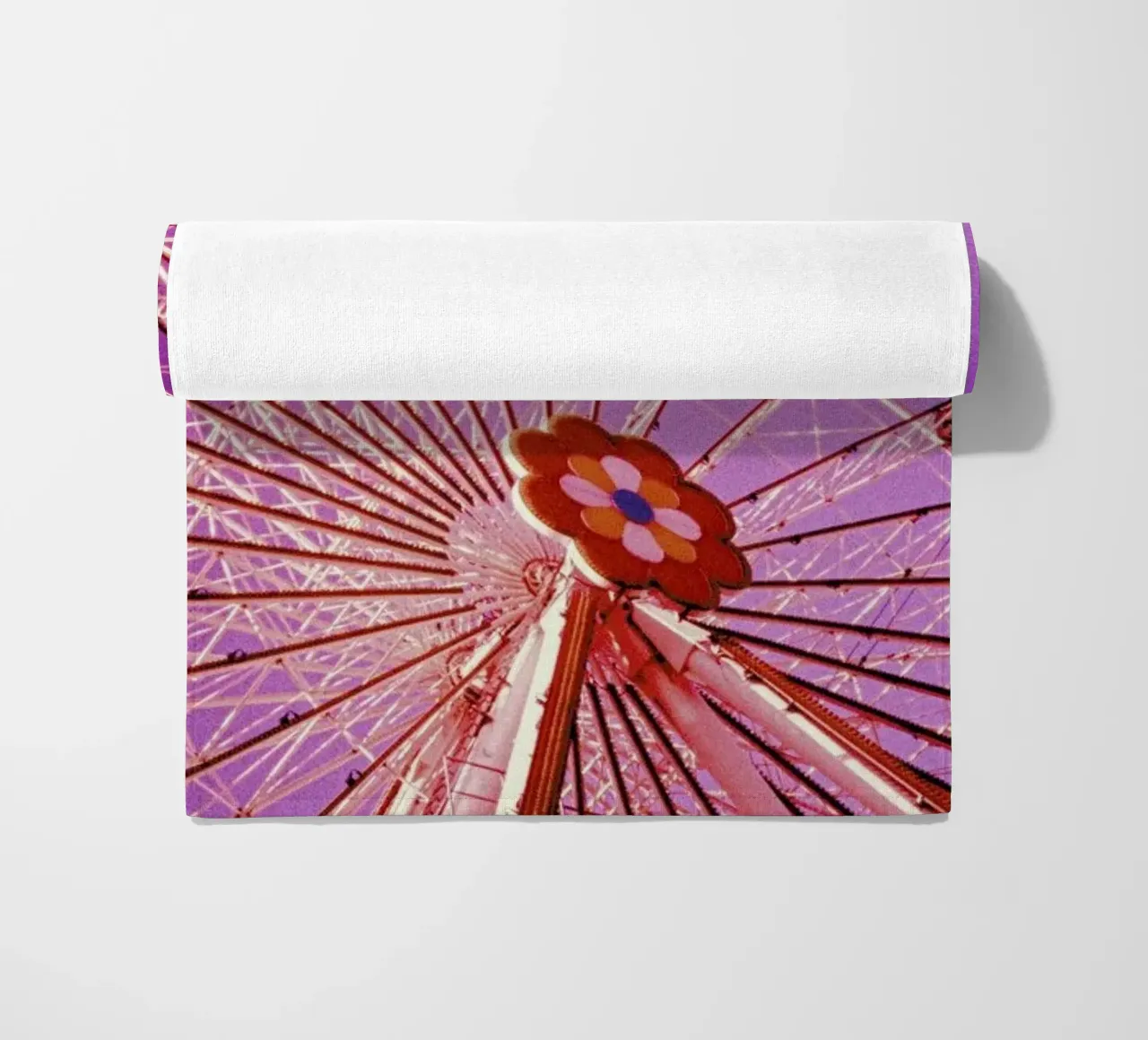 Ferris telo mare da BLAEK Design Studio