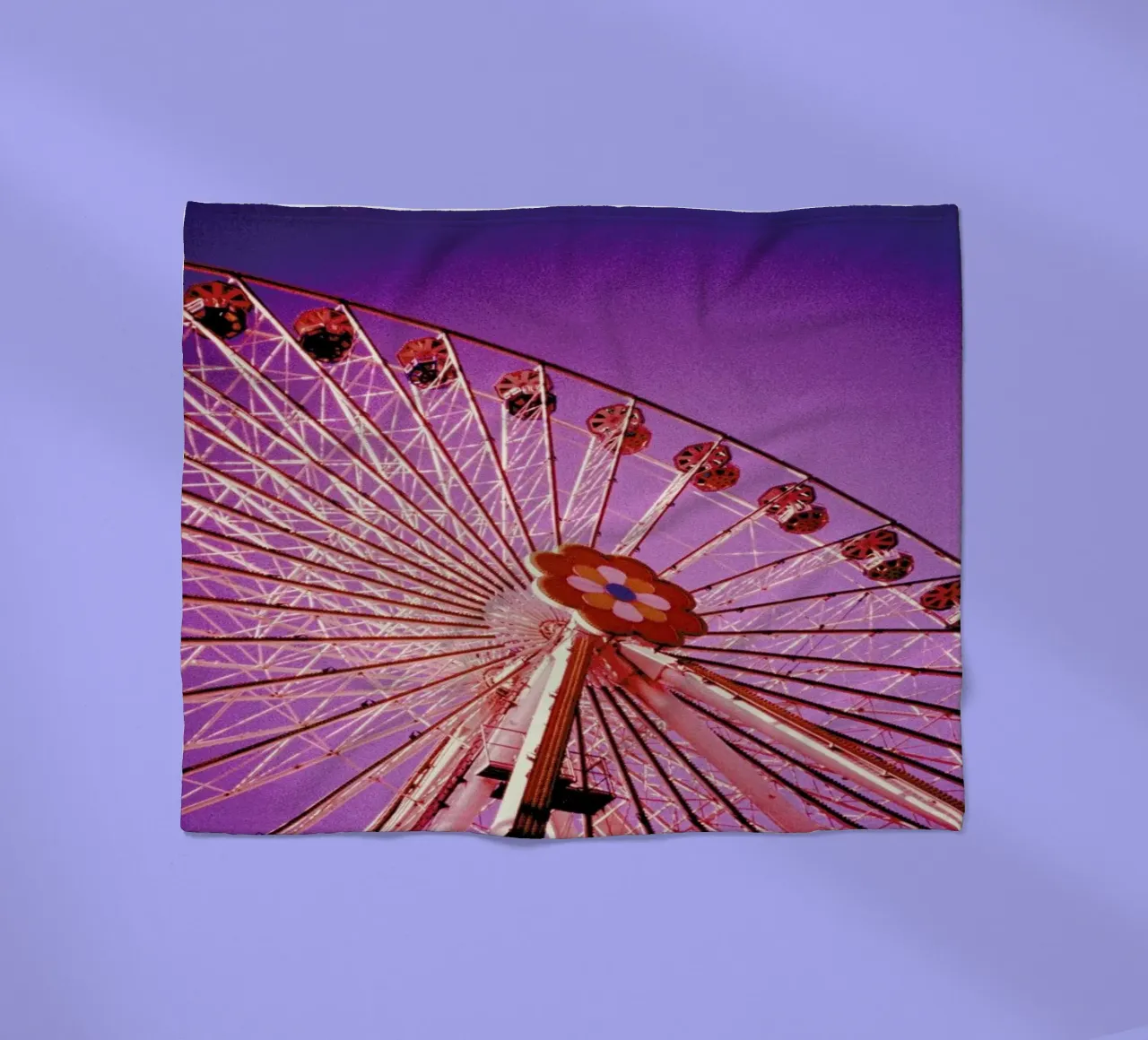 Ferris coperta in pile da BLAEK Design Studio