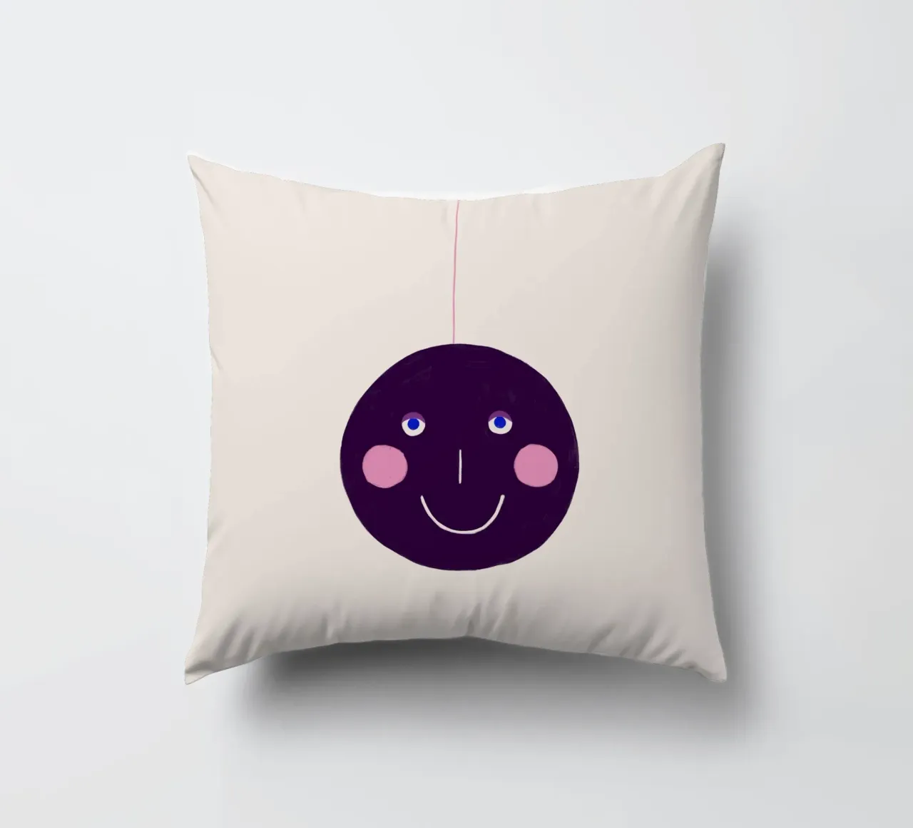 Weihnachtsbaumkugel mit Gesicht Aubergine cuscino da Sophie Augustin Illustration