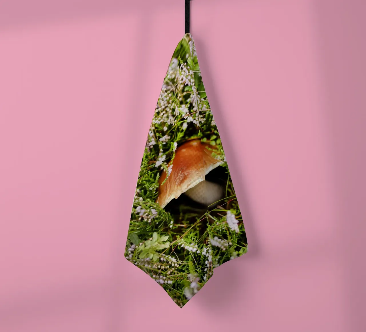 Pilz in Tirol (Österreich) Geschirrtuch von fotokunst