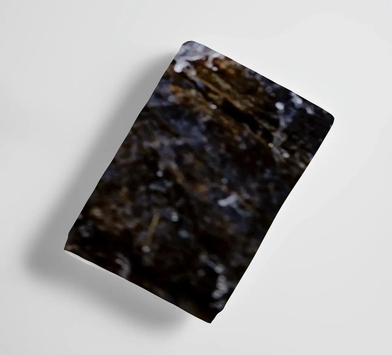 Wasserfall in Triol (Österreich) Handtuch von fotokunst