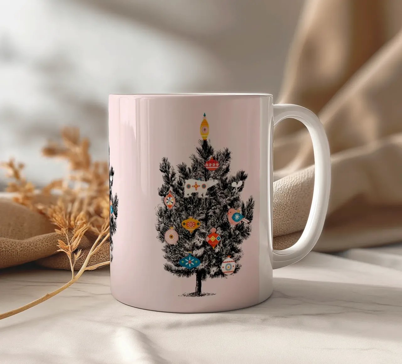 Albero di Natale retrò con ornamenti vintage tazza in ceramica da showmemars