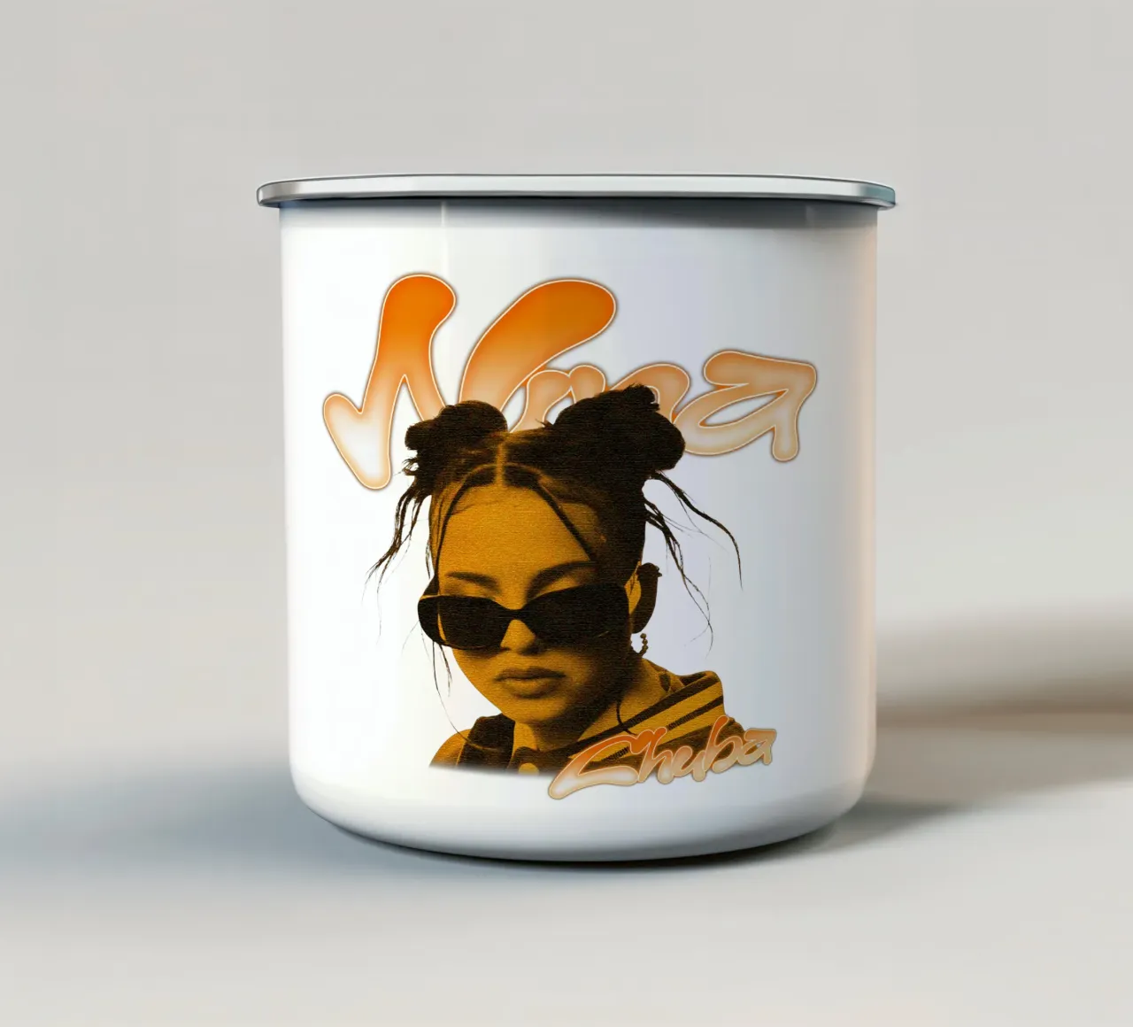 Nina Chuba - Mango con peperoncino in vetro tazza in smalto da igoshartwrks