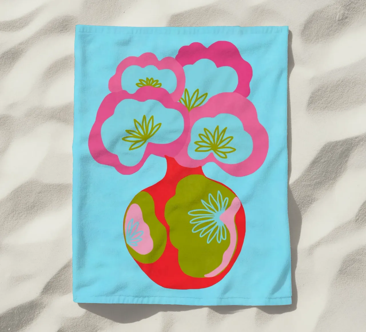 Un giocoso splendore floreale telo mare da Carinaprint