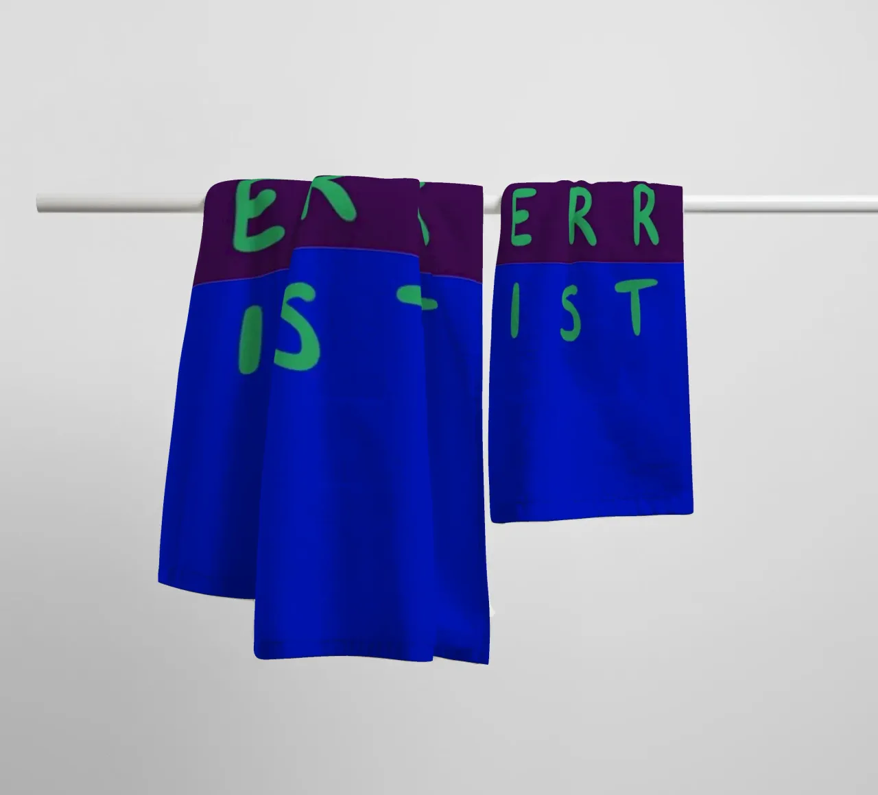 Merry Christmas Color Block Lila Blau asciugamano da bagno da Sophie Augustin Illustration