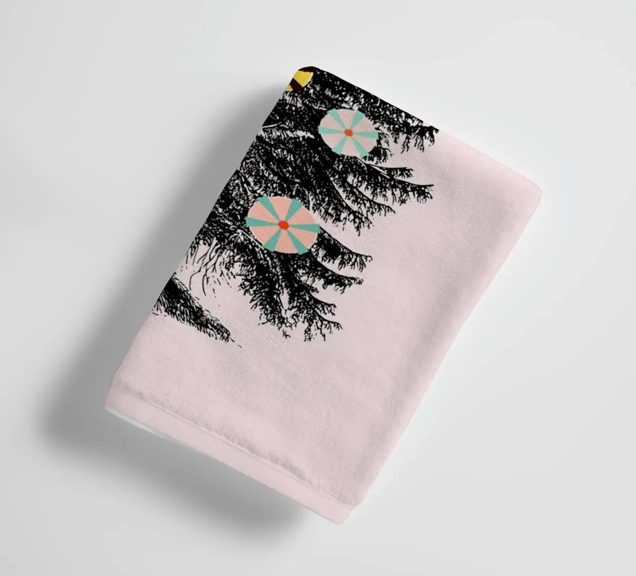 Retro Christmas Tree with Candy Ornaments asciugamano da bagno da showmemars