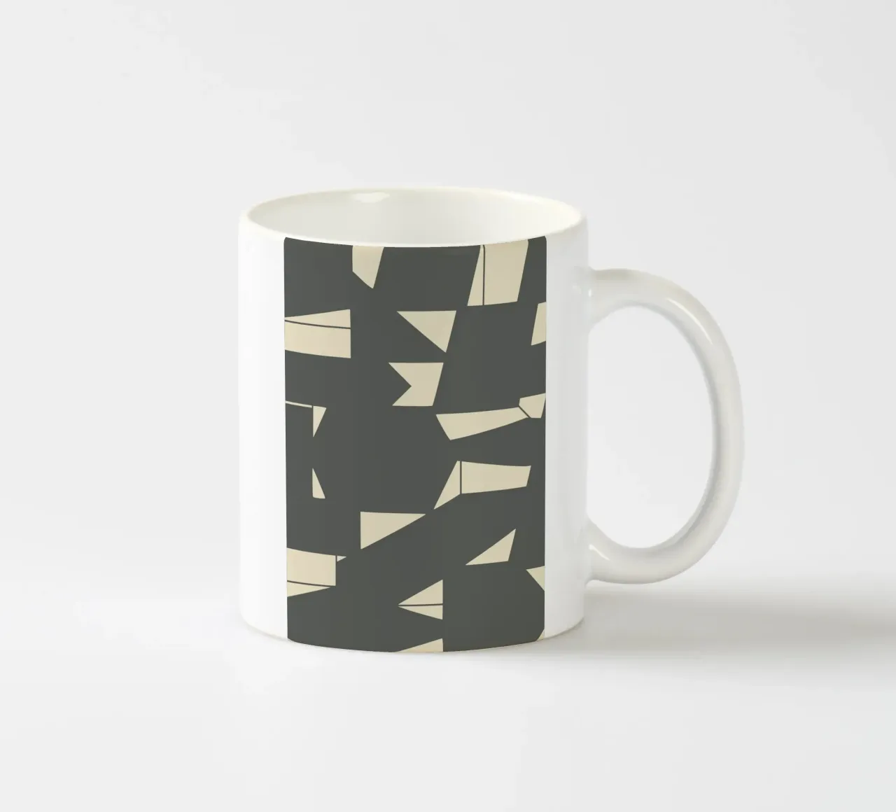 Grigio e geometrico tazza in ceramica da Little Dean