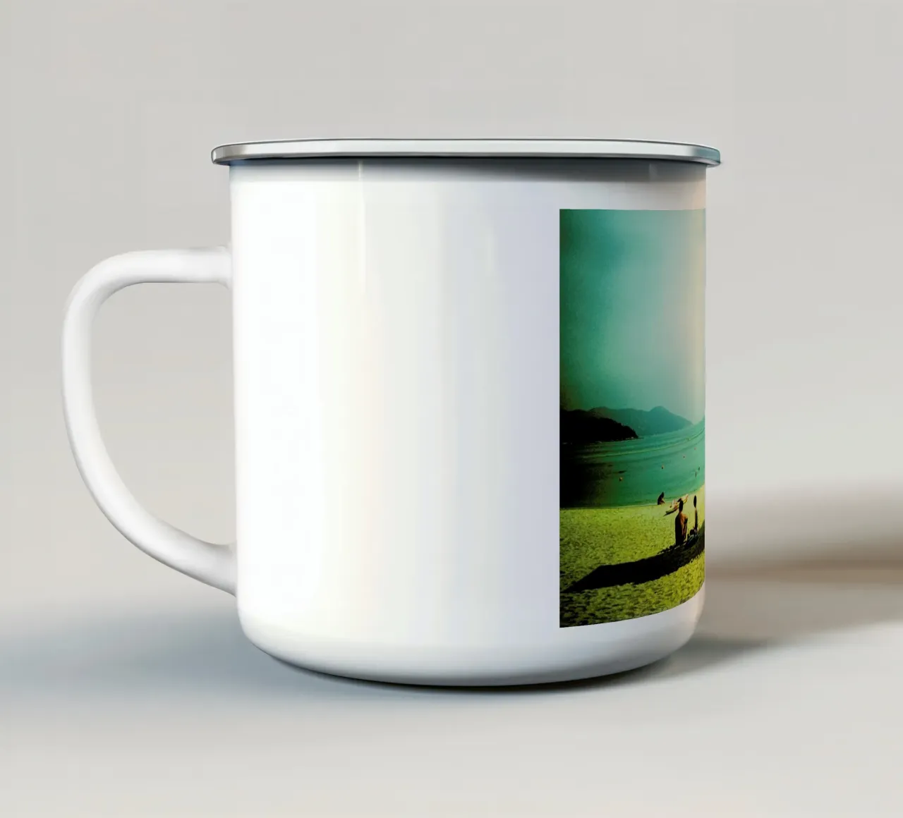 Lamma Island taza de esmalte de BLAEK Design Studio