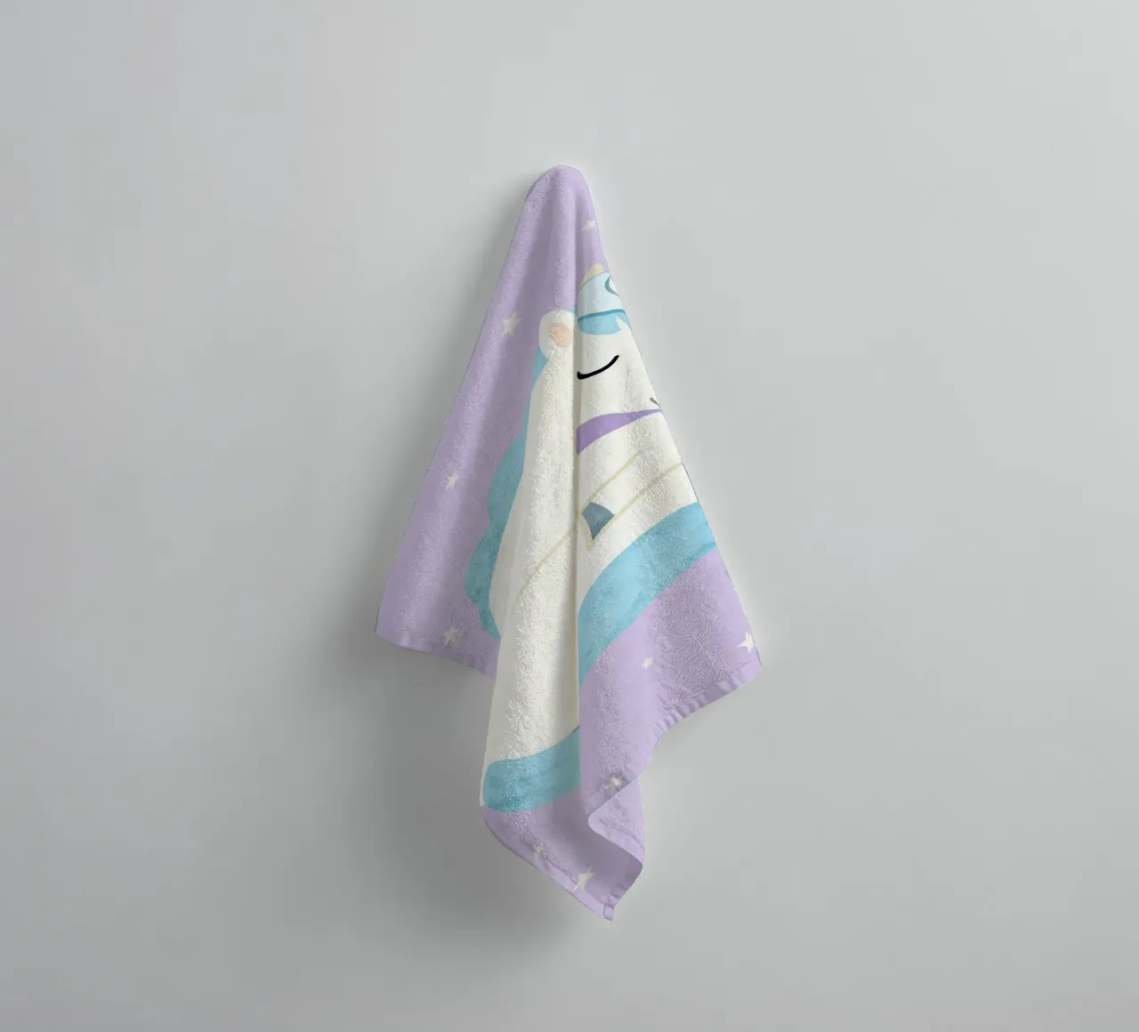 Sleeping Unicorn Under the Stars badhanddoek van EverLuvv Studio