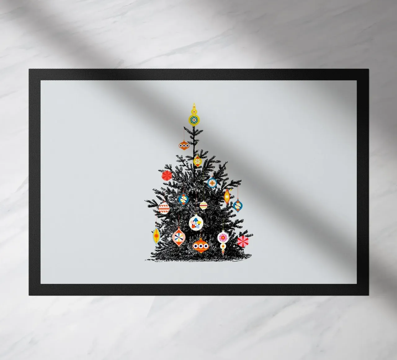 Retro Christmas Tree With Colorful Ornaments felpudo de showmemars