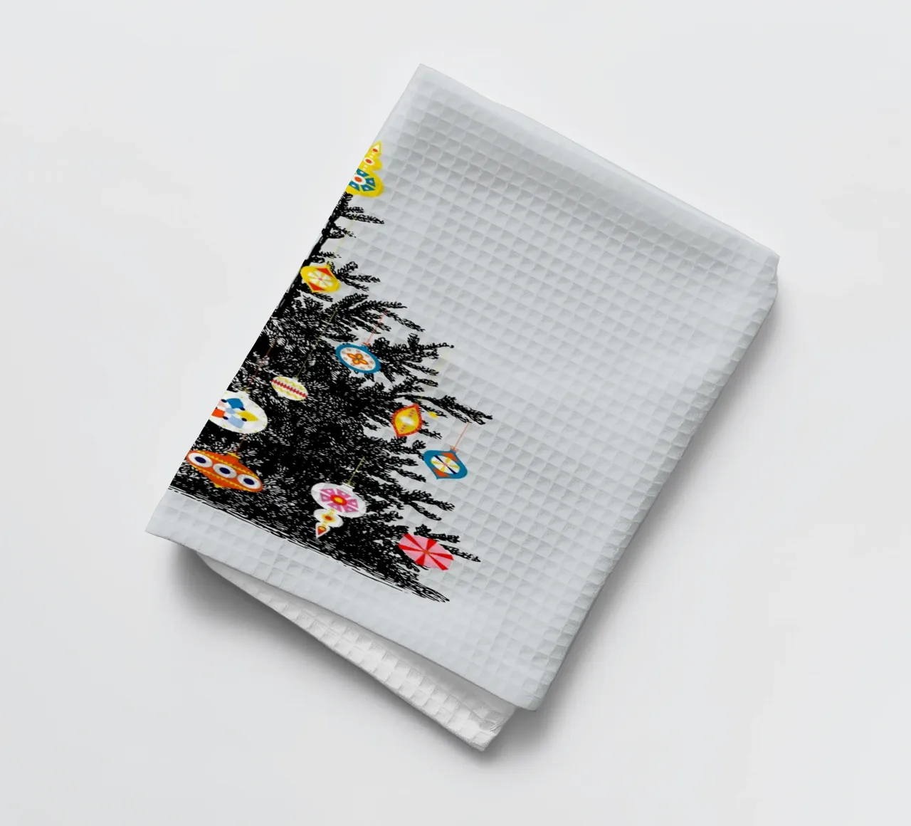 Retro Christmas Tree With Colorful Ornaments paño de cocina de showmemars