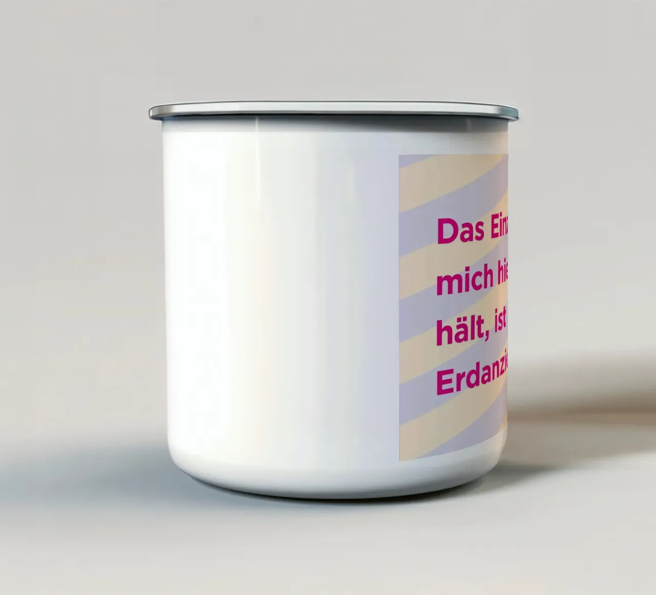 Erdanziehung tazza in smalto da Art Fart