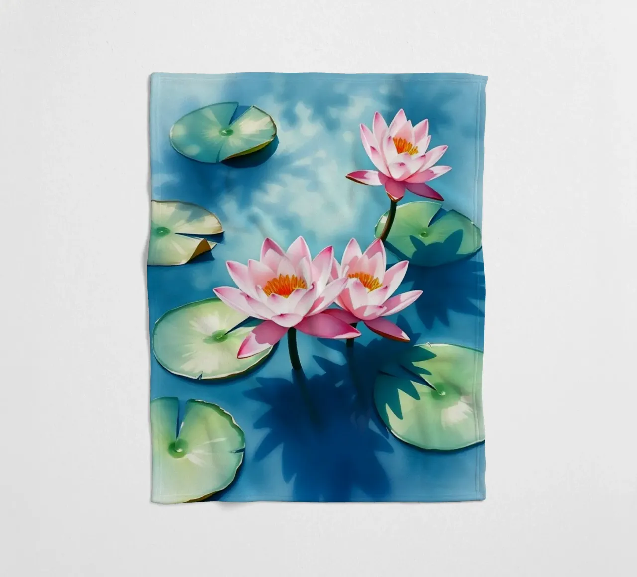 Serene ninfee rosa su uno stagno blu coperta in pile da Artistic-shop