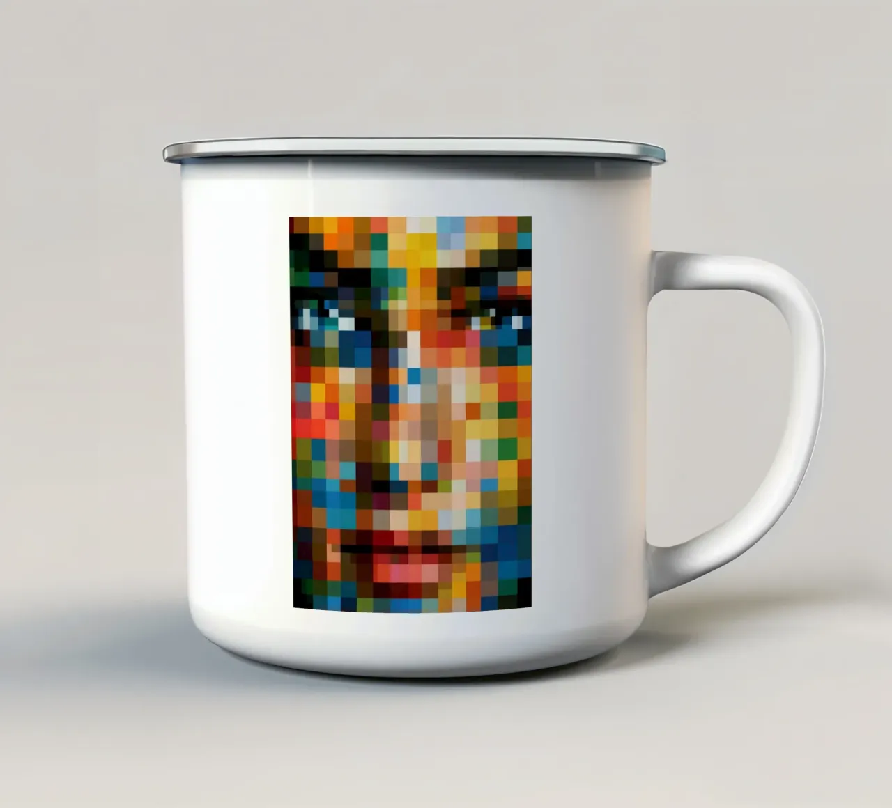 Ritratto in pixel | Retro-pixelismo digitale tazza in smalto da Autofocus