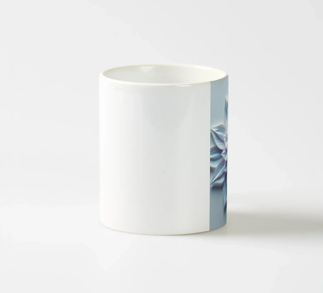 Fiore celeste: Un flusso di loto tagliato in carta 3D radiosamente stratificato tazza in ceramica da Artistic-shop