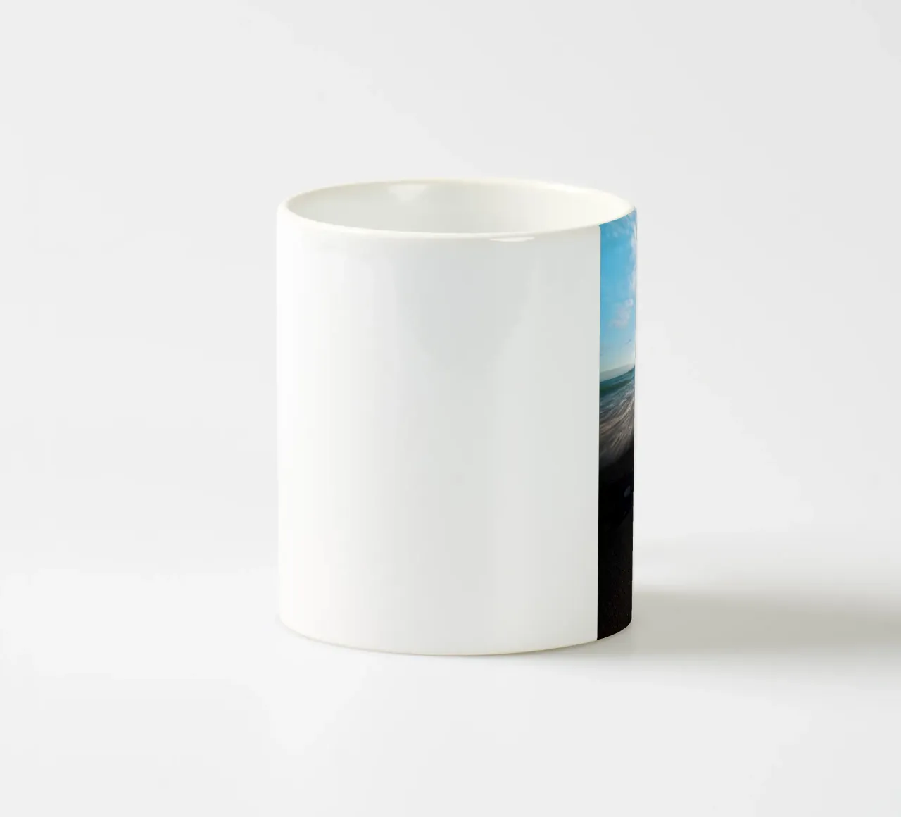 Block of ice on Diamond Beach ceramic mug by Fjöllart