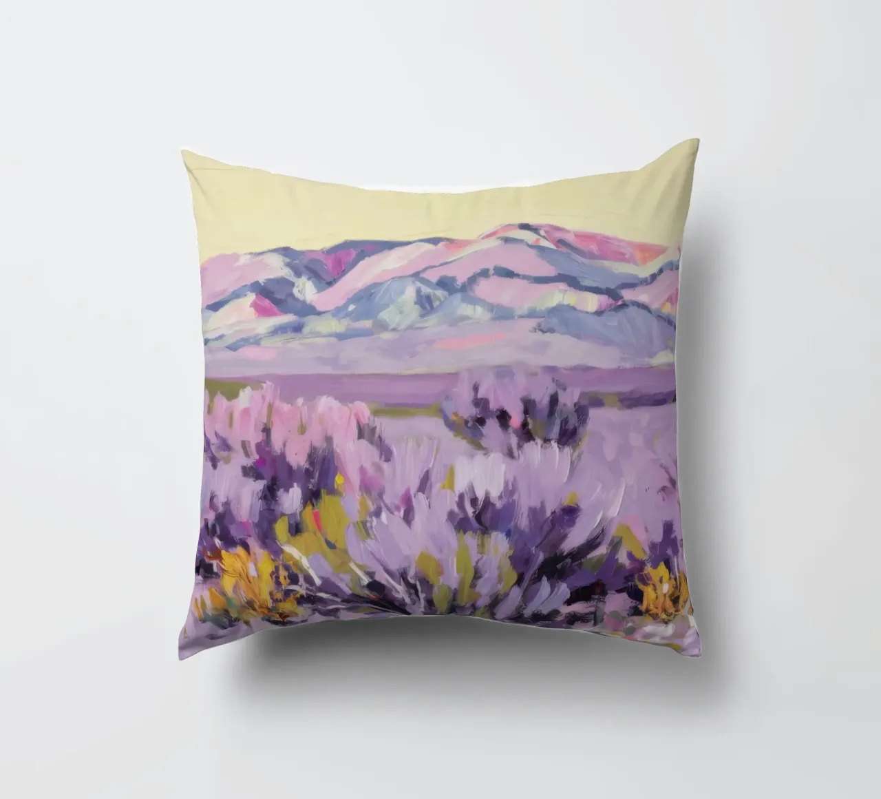 Colline di lavanda color nocciola cuscino da Angkasa Mist