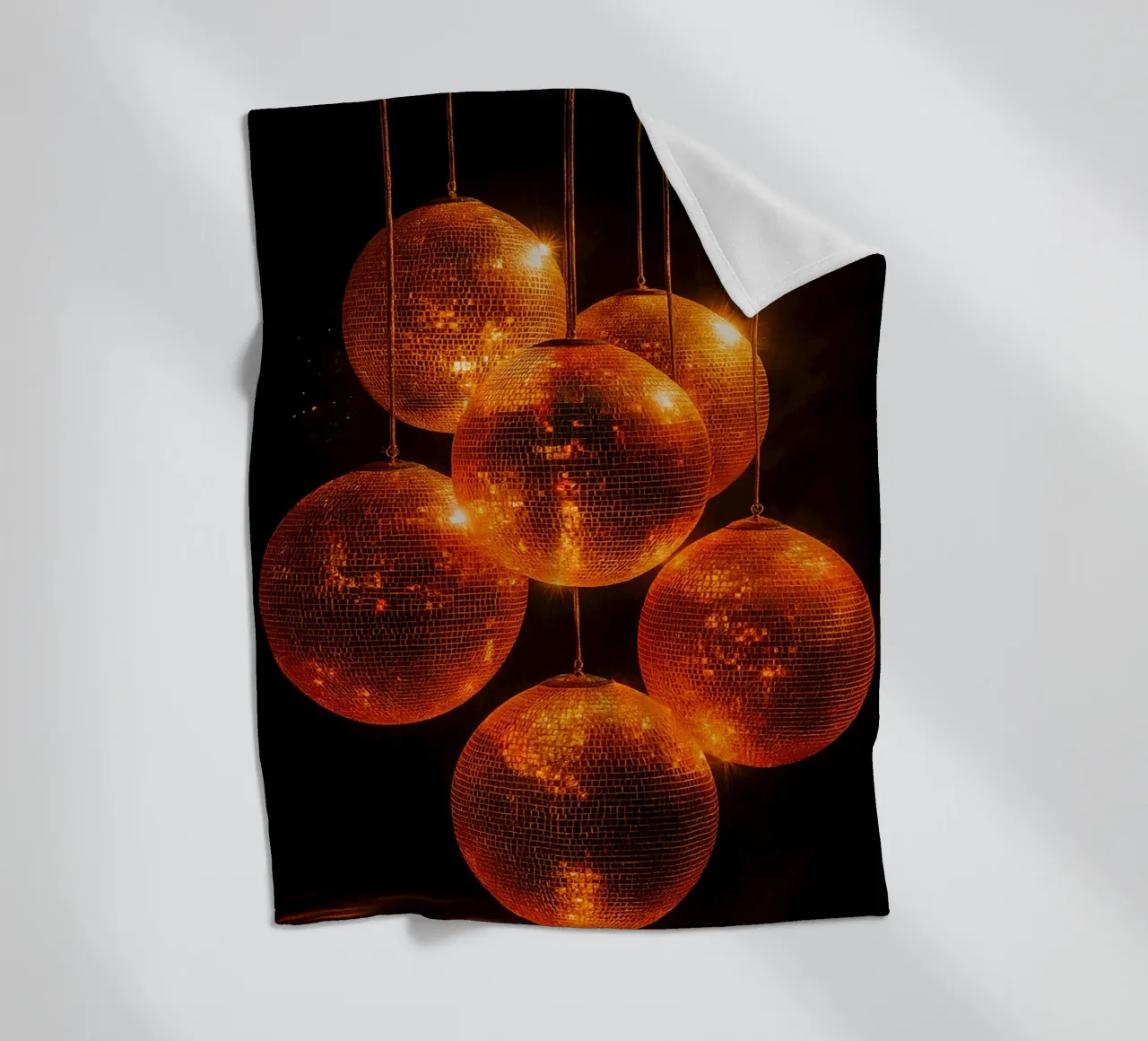 lampada a sfera da discoteca coperta in pile da tamarind