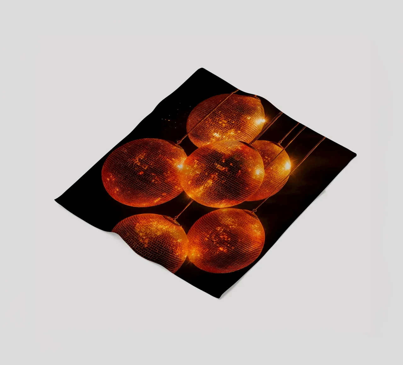 lampada a sfera da discoteca coperta in pile da tamarind